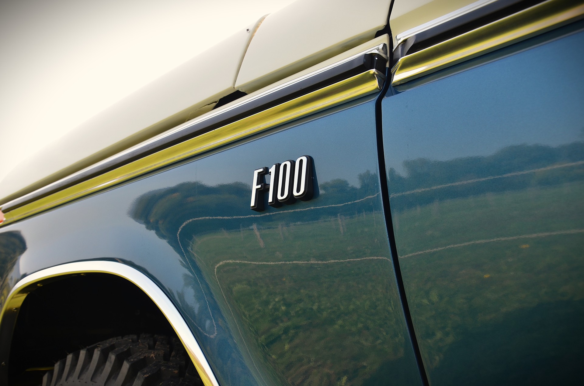 FORD F100 RANGER XLT 4X4 "HIGHBOY"-image-17