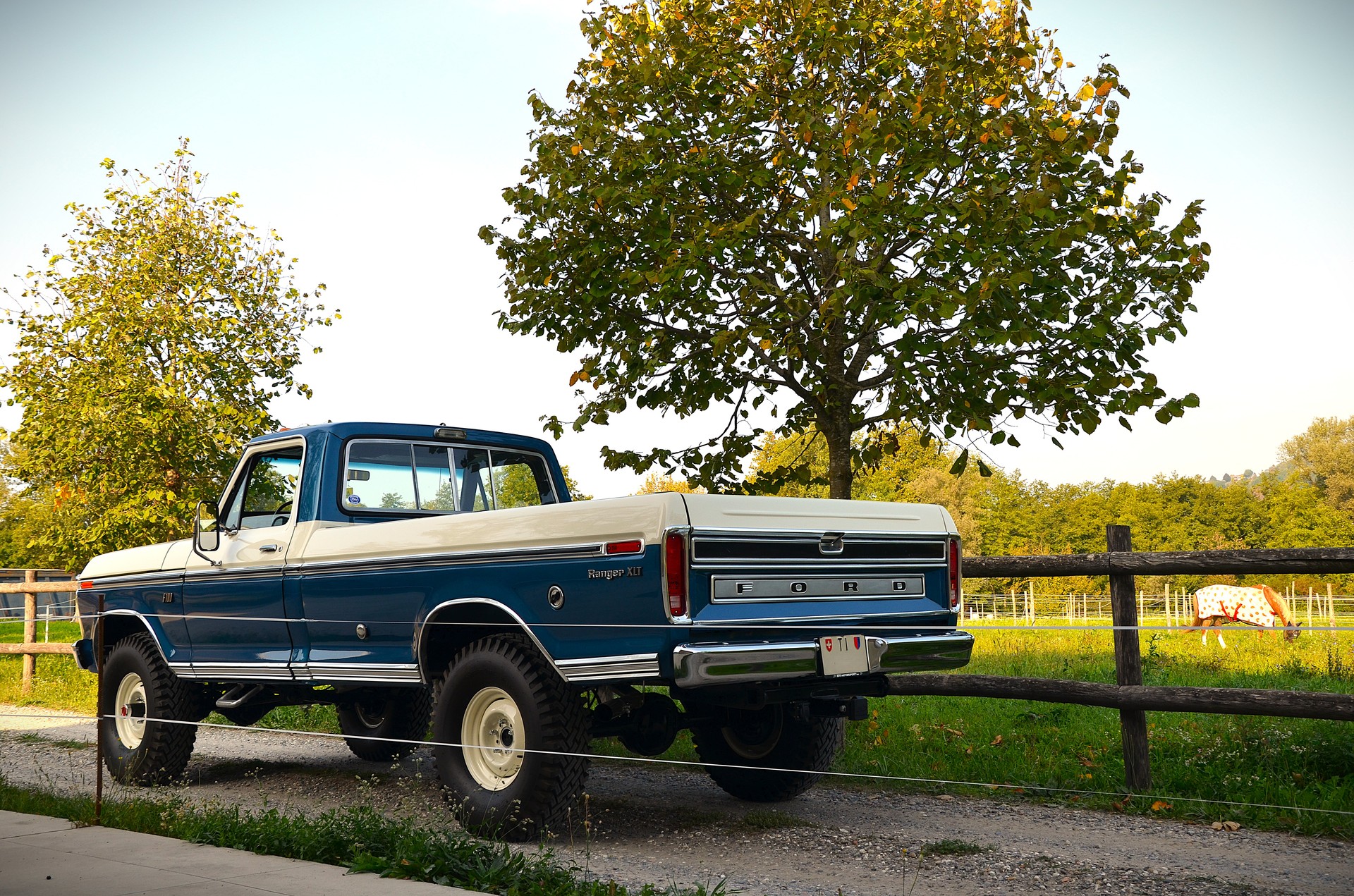FORD F100 RANGER XLT 4X4 "HIGHBOY"-image-2