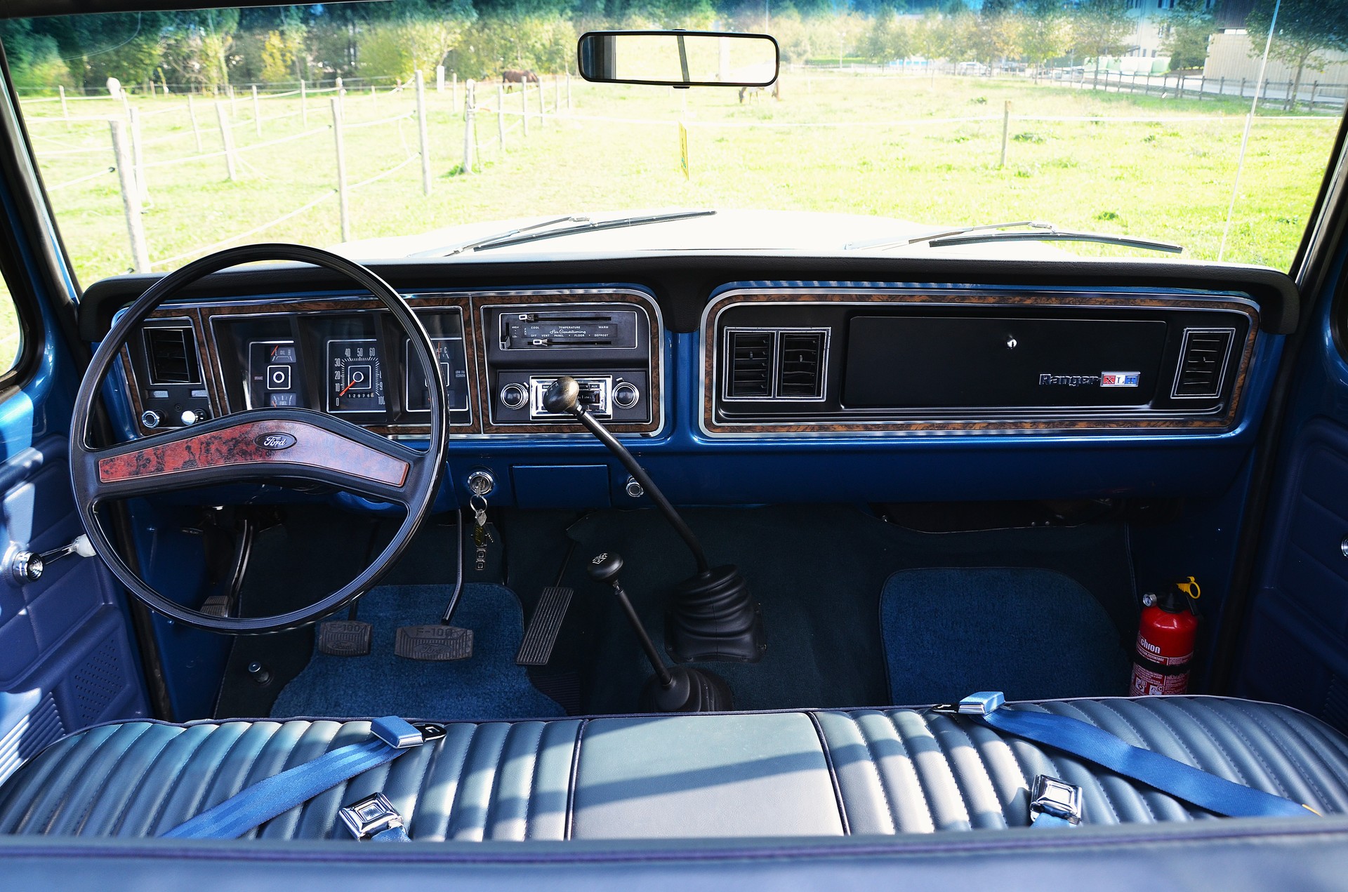 FORD F100 RANGER XLT 4X4 "HIGHBOY"-image-12