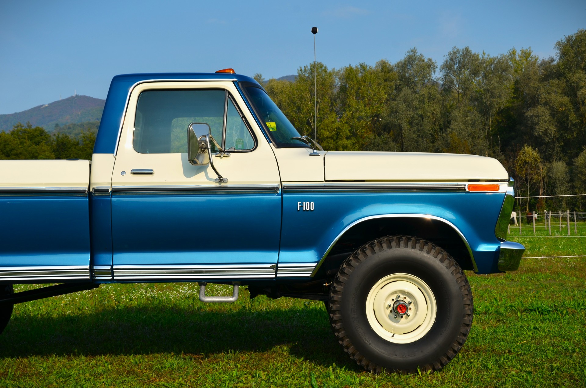 FORD F100 RANGER XLT 4X4 "HIGHBOY"-image-6