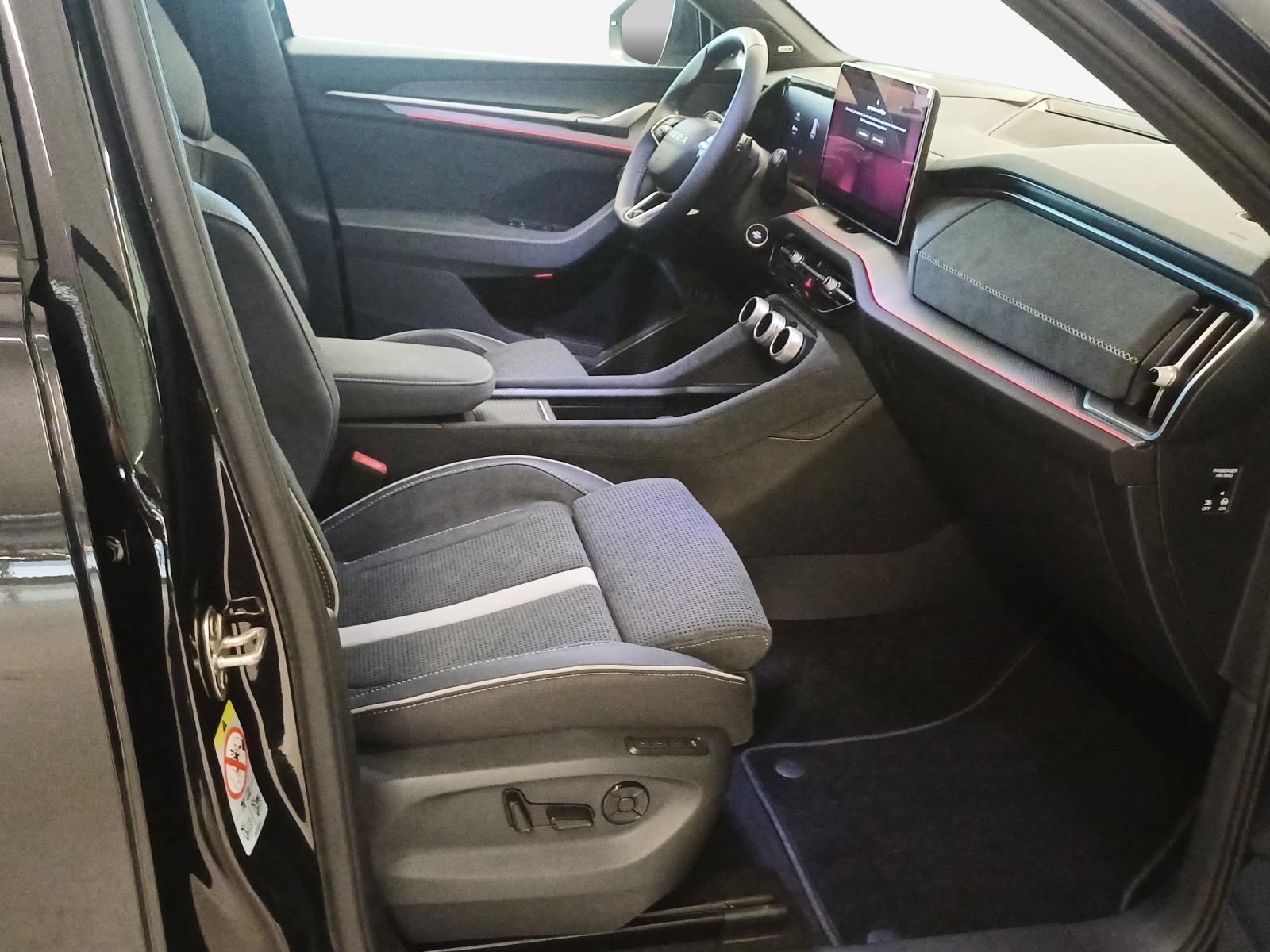 SKODA Kodiaq 2.0 TSI Sportline 4x4-image-15