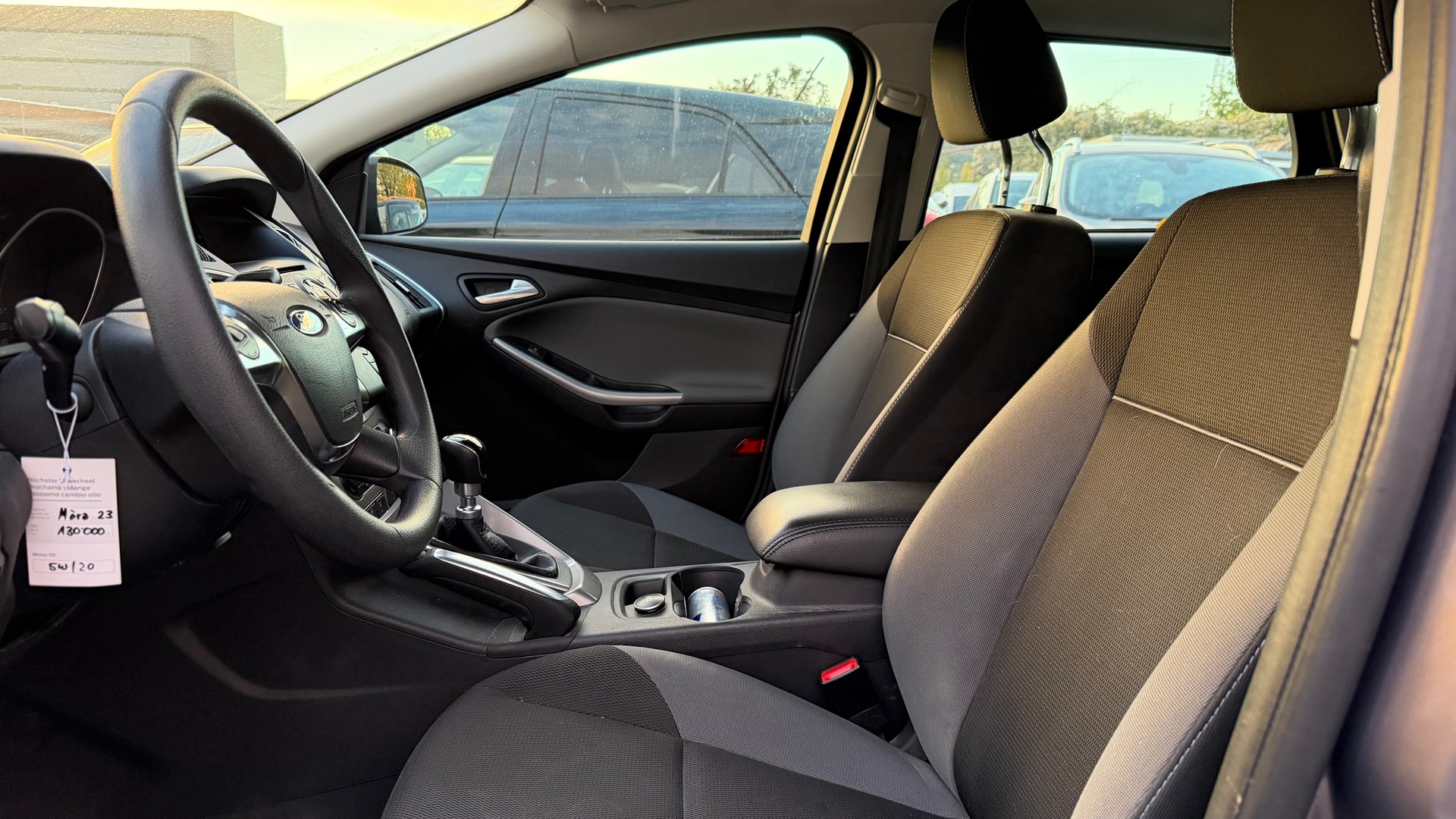 FORD Focus 1.0 SCTi Titanium-image-8