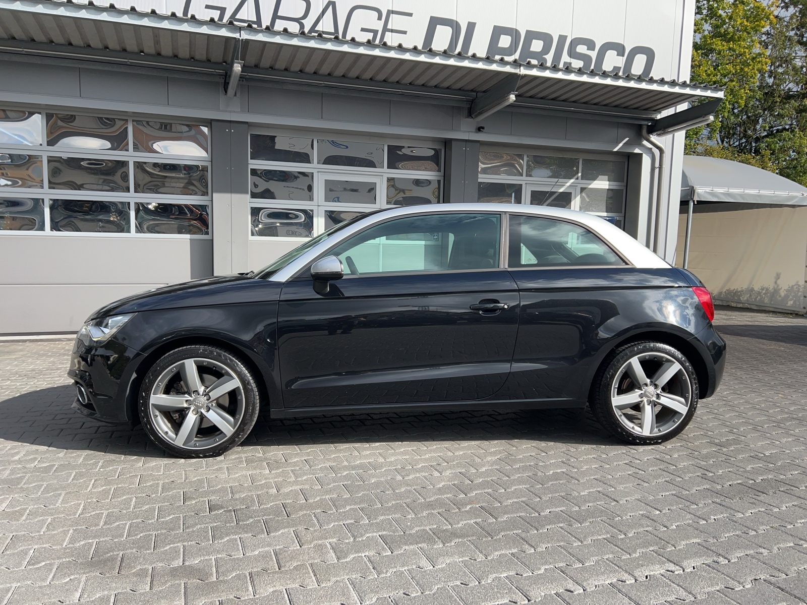 AUDI A1 1.4 TFSI Ambition S-tronic-image-1
