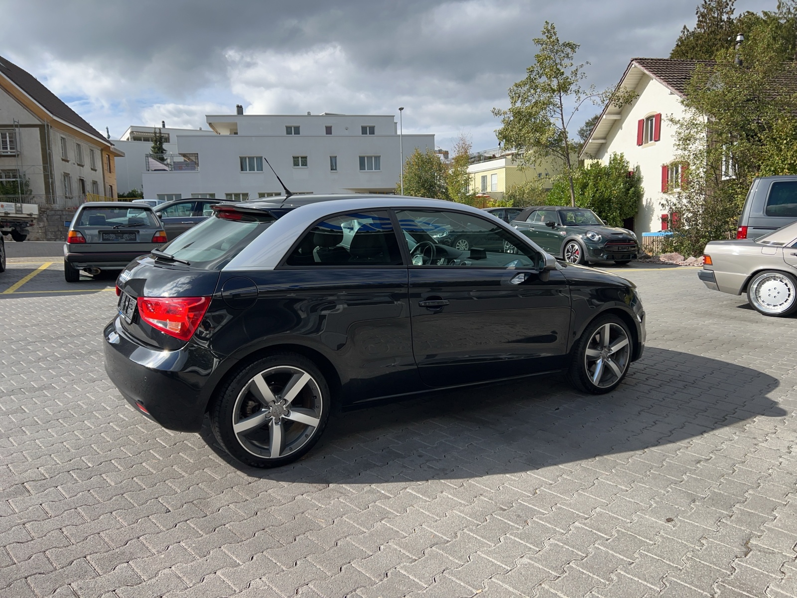 AUDI A1 1.4 TFSI Ambition S-tronic-image-3