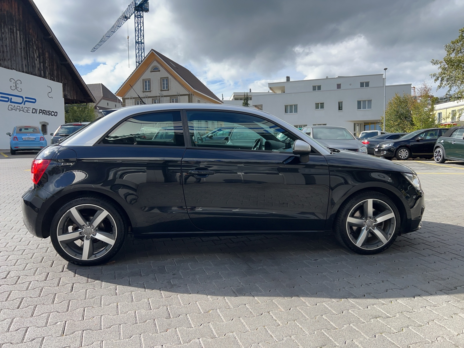 AUDI A1 1.4 TFSI Ambition S-tronic-image-4