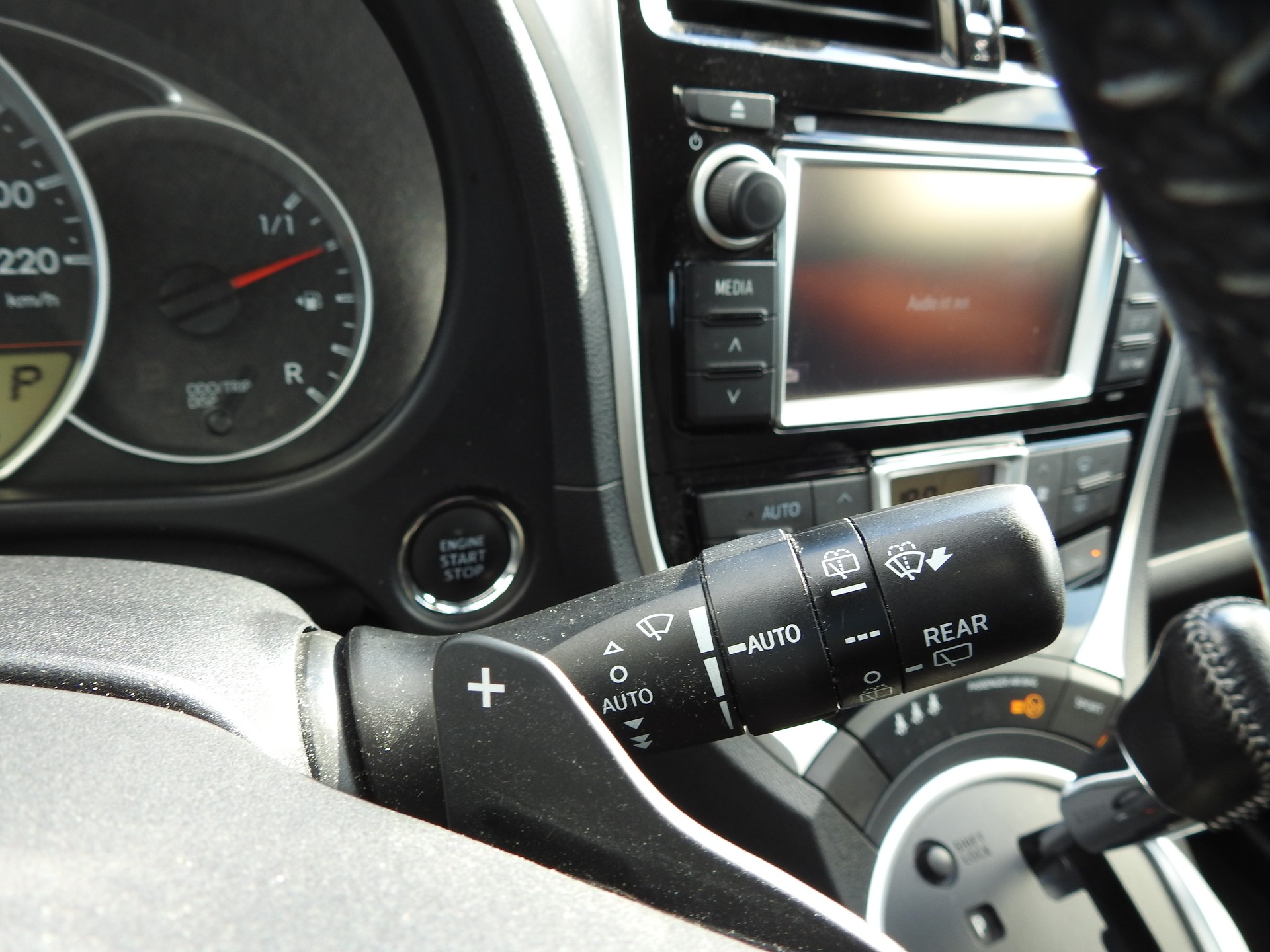 TOYOTA Verso-S 1.33 Linea Trend Multidrive S-image-25