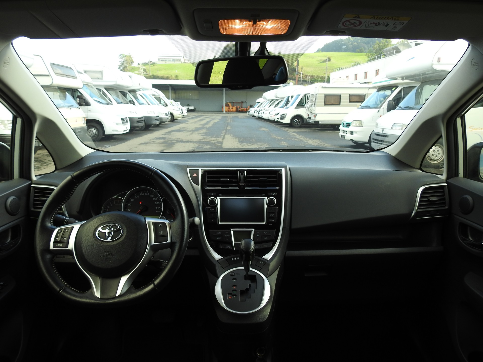 TOYOTA Verso-S 1.33 Linea Trend Multidrive S-image-15