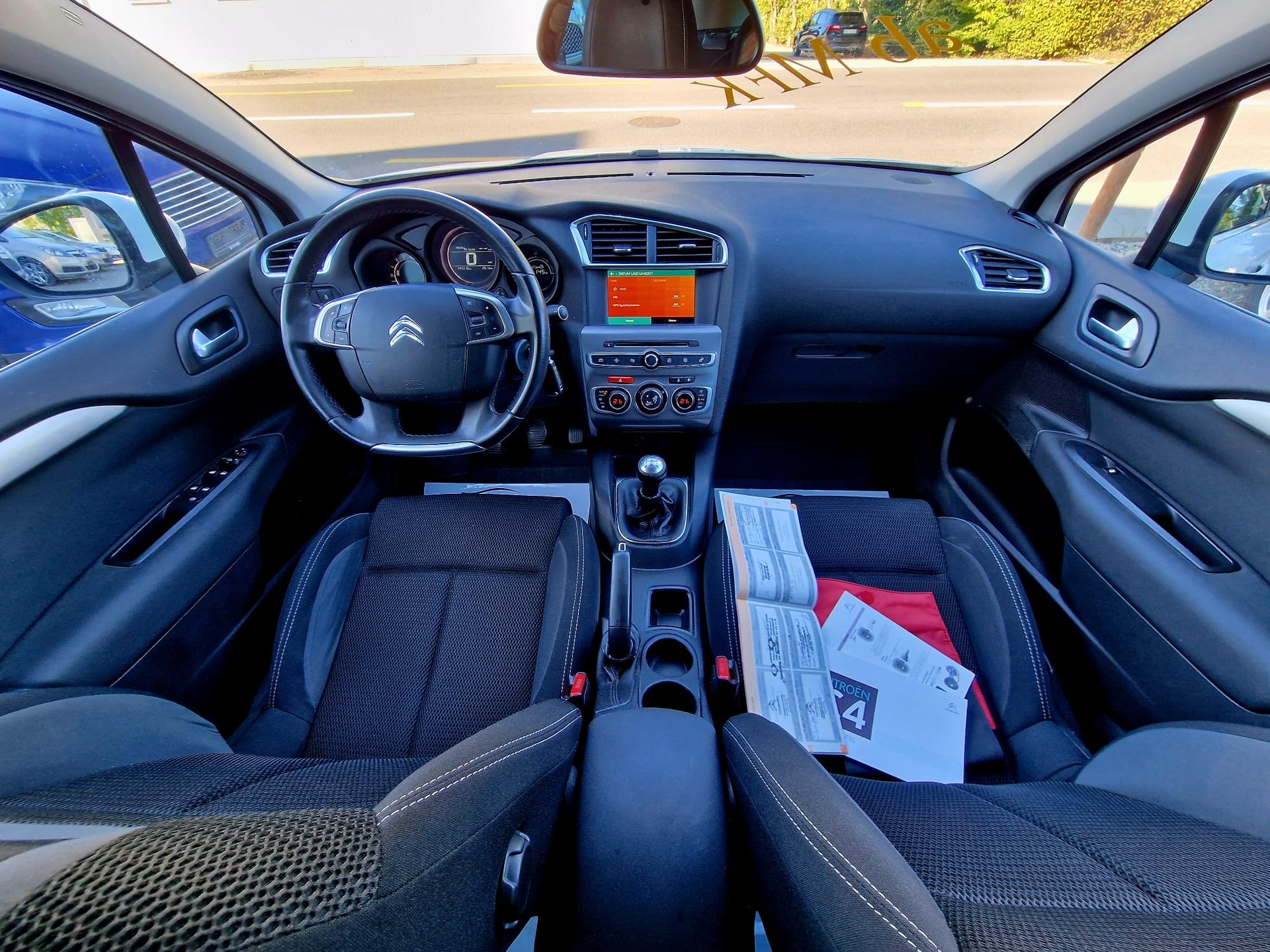 CITROEN C4 1.2 Pure Tech Feel Edition-image-6