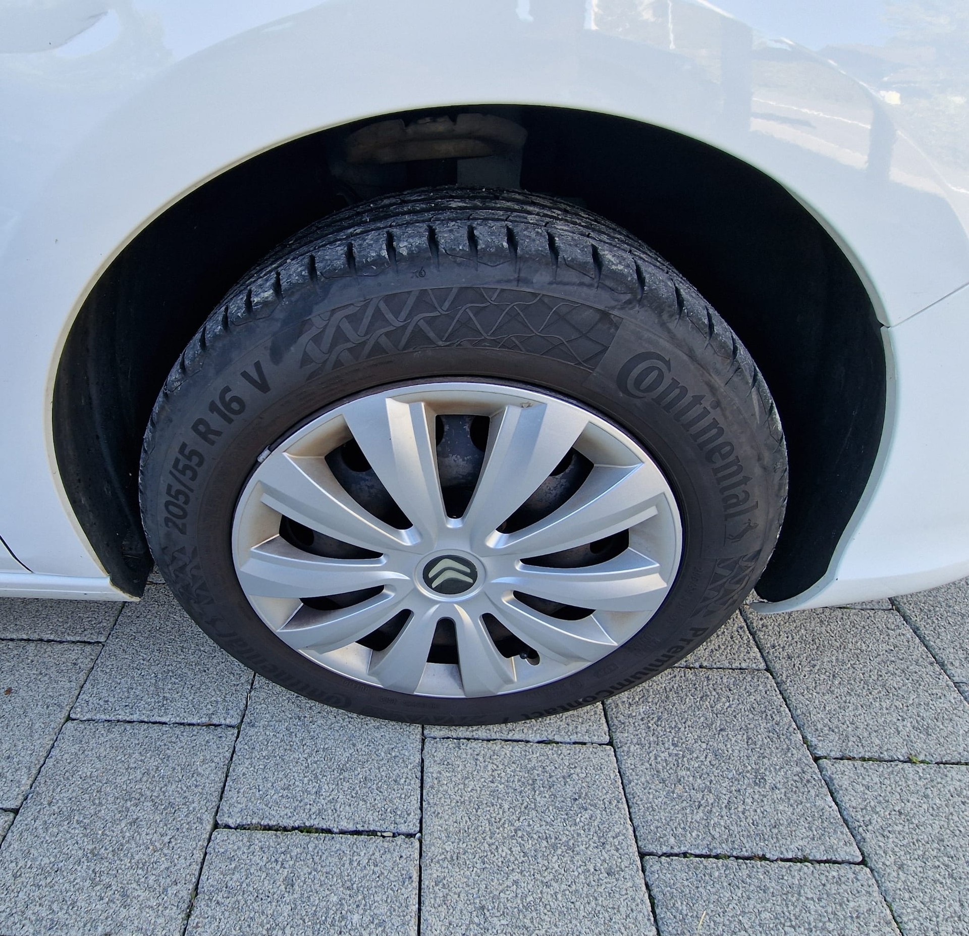 CITROEN C4 1.2 Pure Tech Feel Edition-image-13