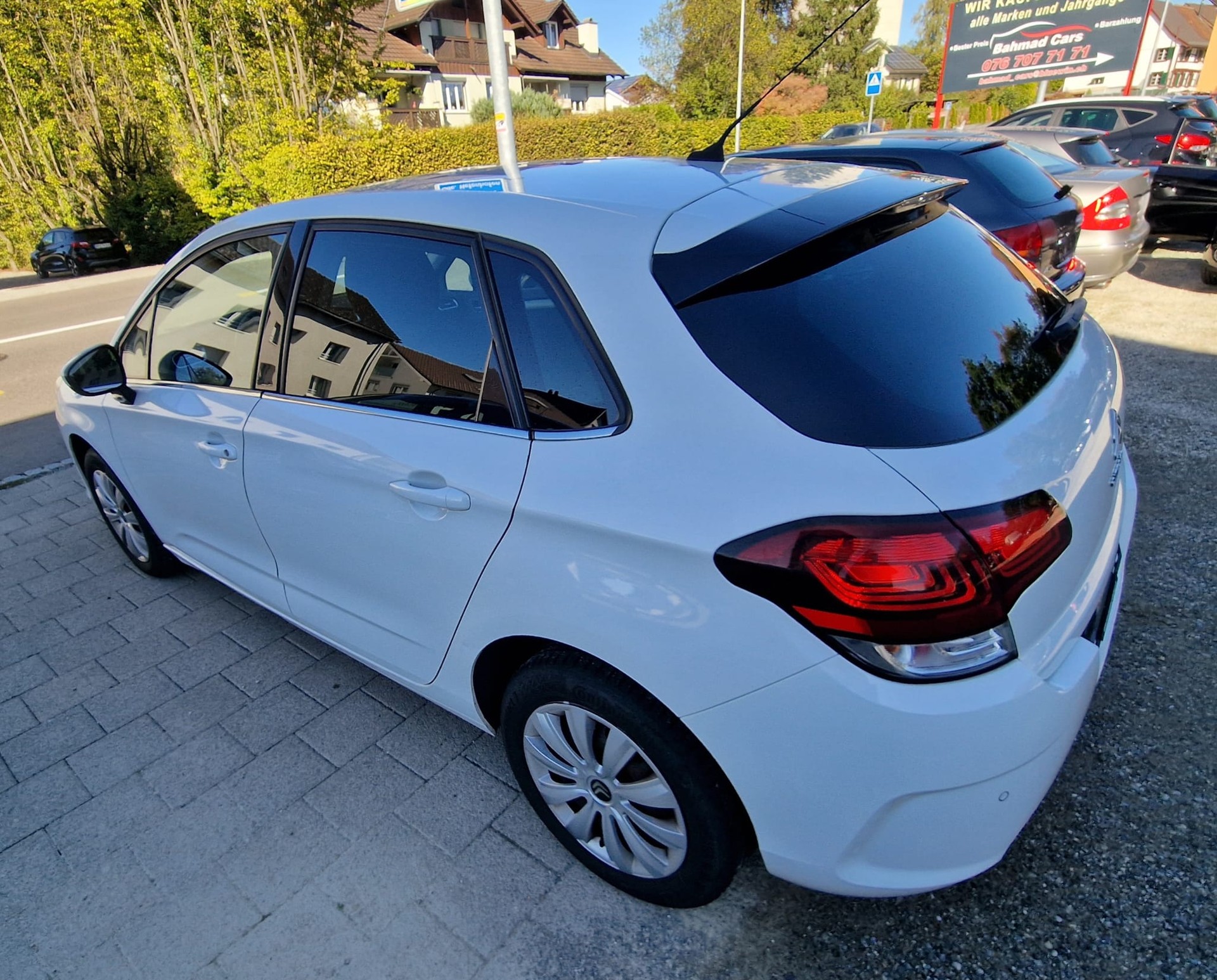 CITROEN C4 1.2 Pure Tech Feel Edition-image-4