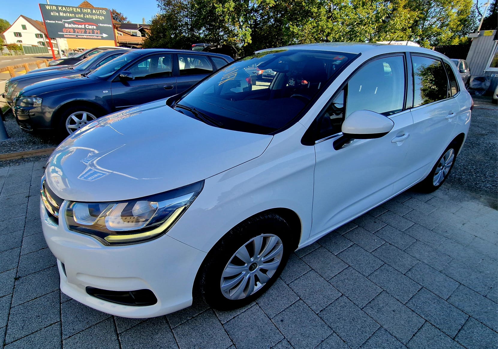 CITROEN C4 1.2 Pure Tech Feel Edition-image-2