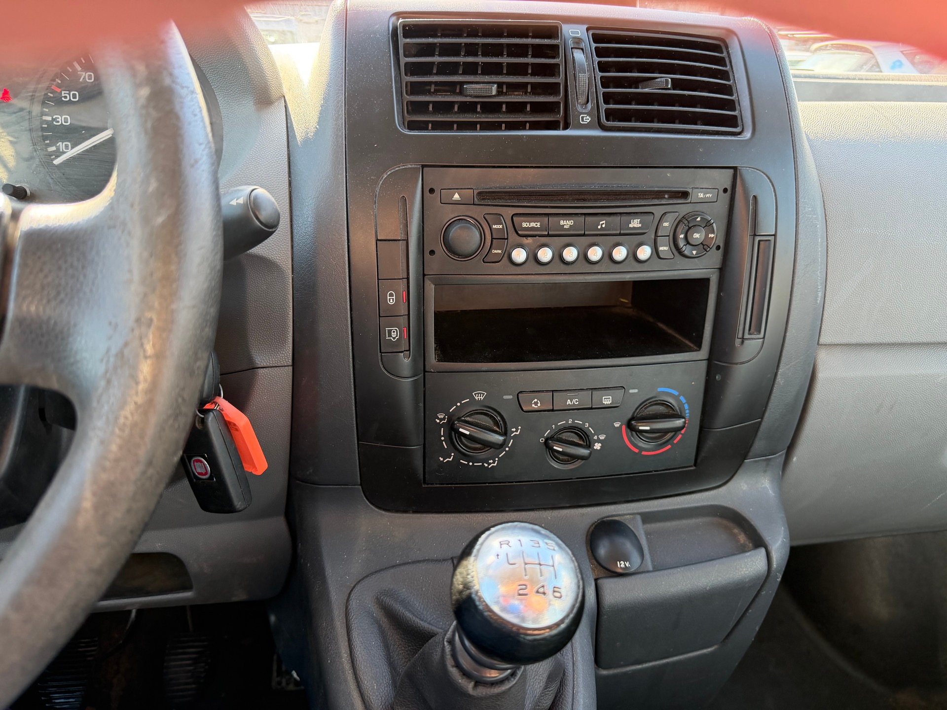 FIAT Scudo 2.0 MJ Deluxe 1.2t-image-7