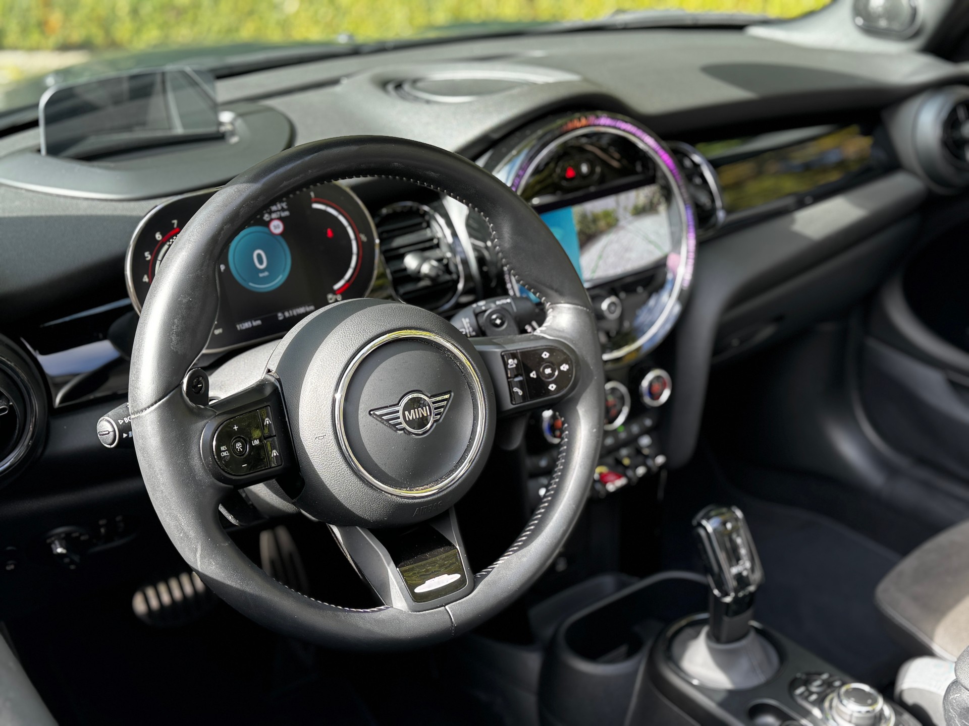 MINI Cooper John Cooper Works Cabriolet Steptronic-image-5