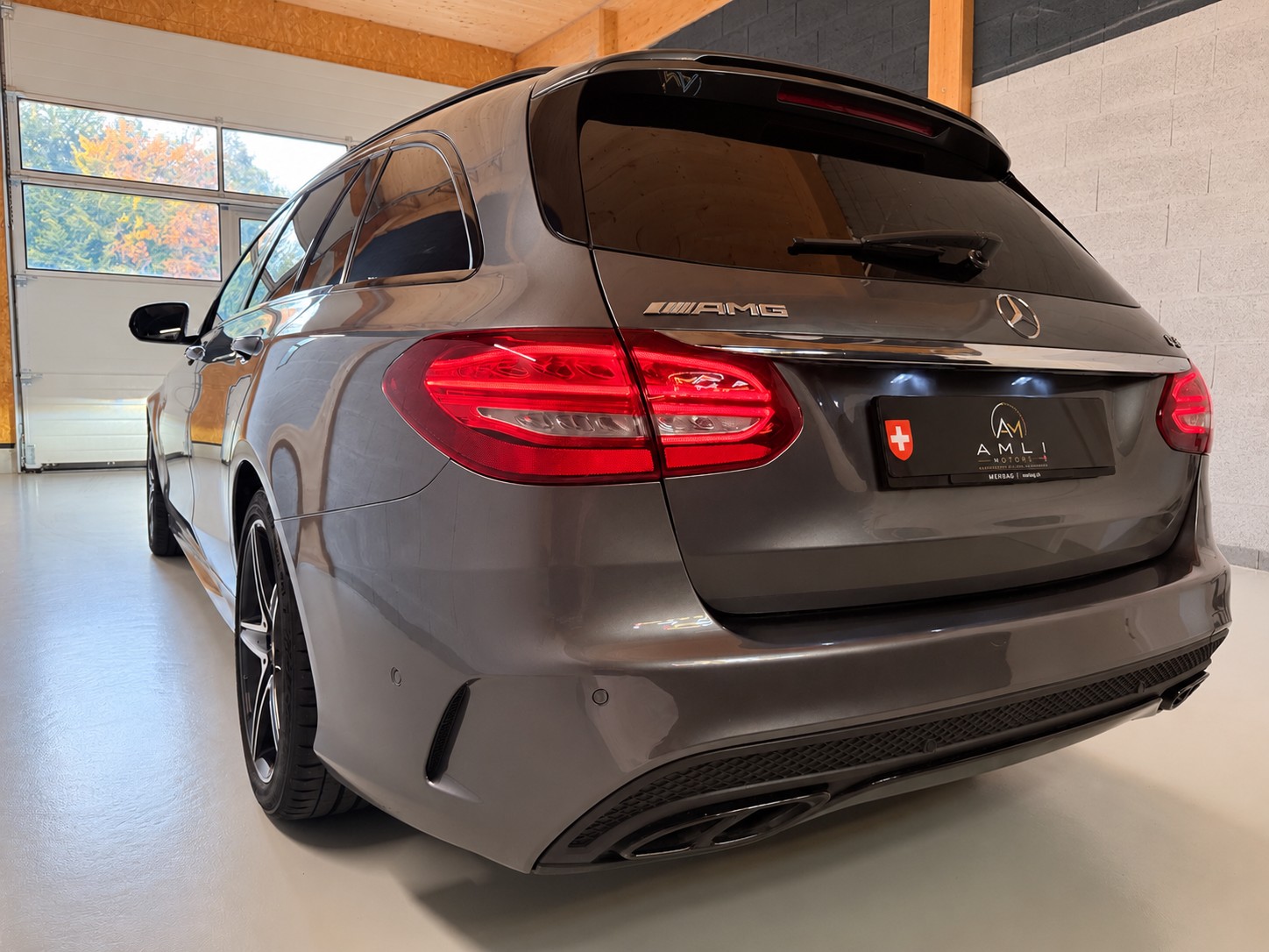 MERCEDES-BENZ C 43 AMG 4Matic 9G-Tronic-image-4
