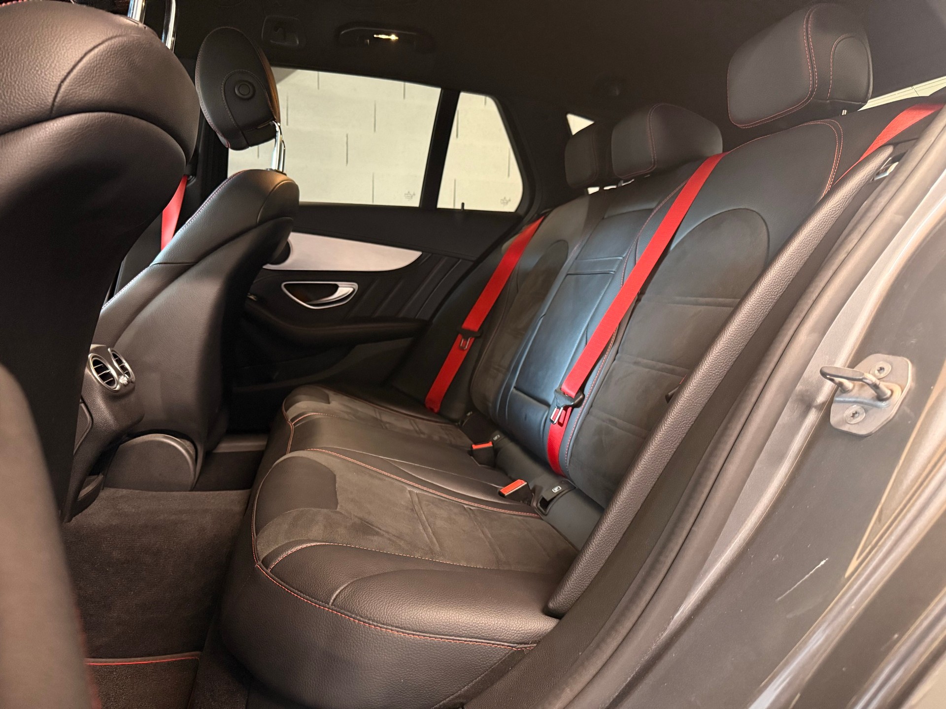 MERCEDES-BENZ C 43 AMG 4Matic 9G-Tronic-image-23