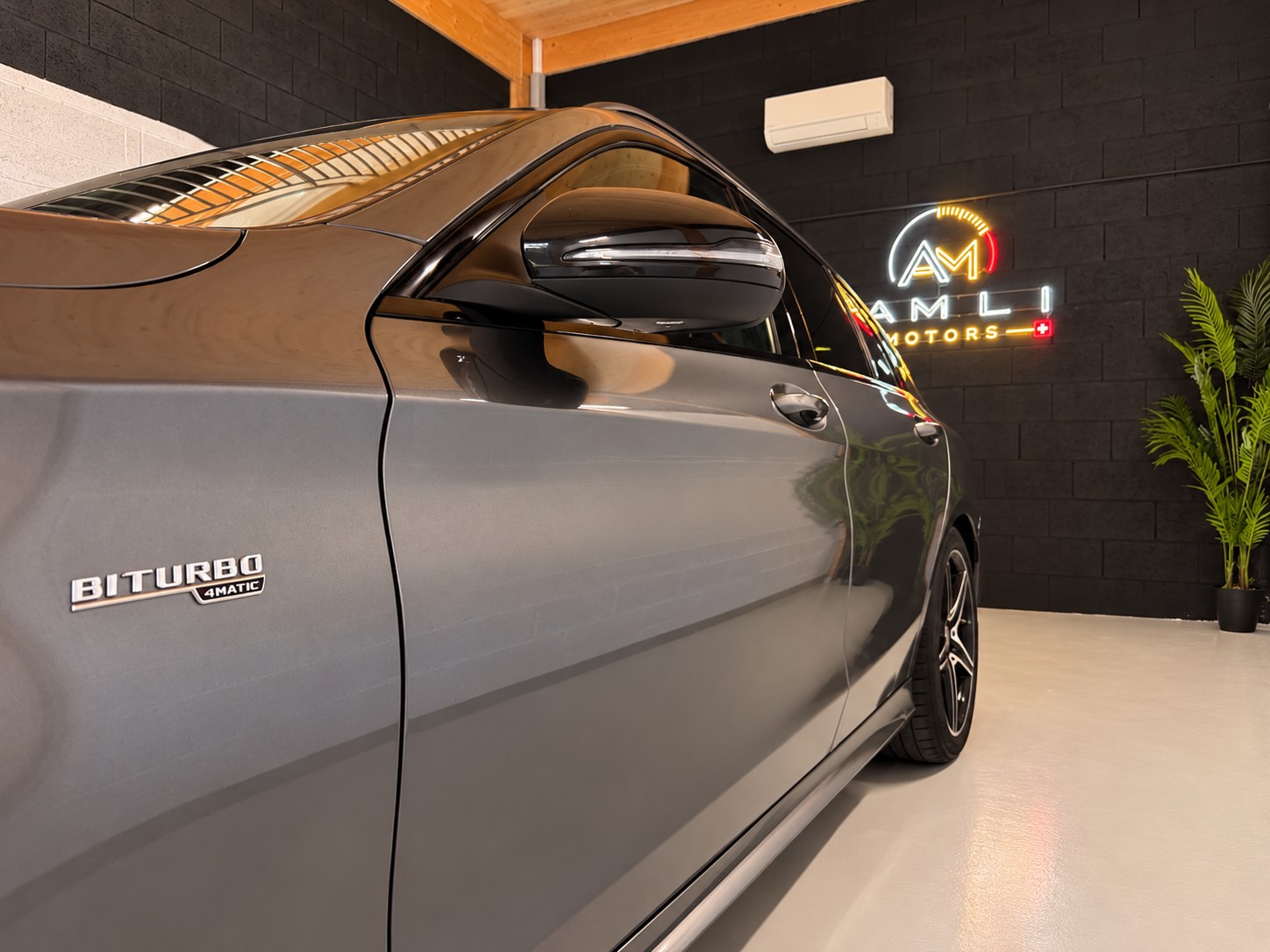 MERCEDES-BENZ C 43 AMG 4Matic 9G-Tronic-image-5
