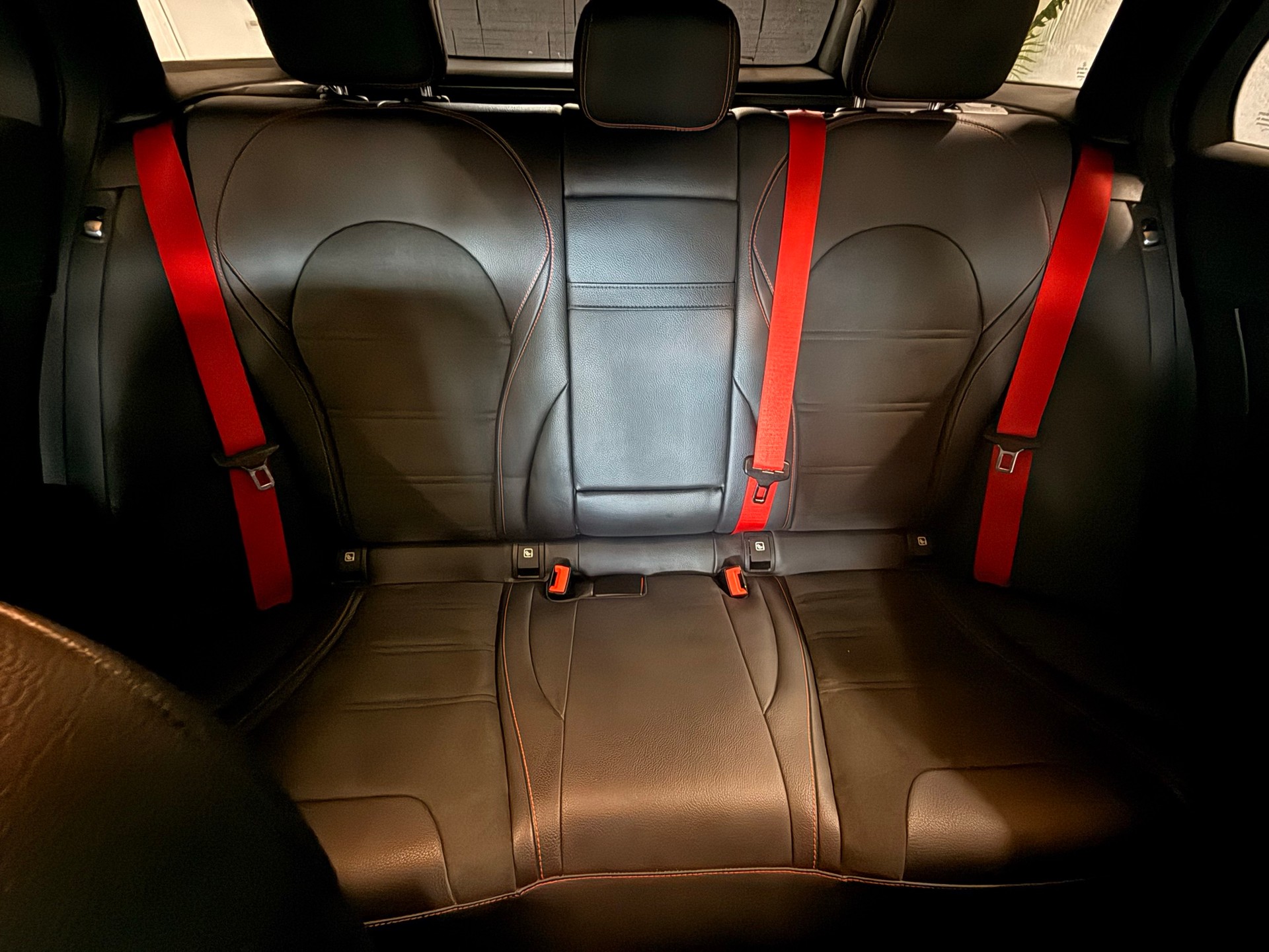 MERCEDES-BENZ C 43 AMG 4Matic 9G-Tronic-image-25
