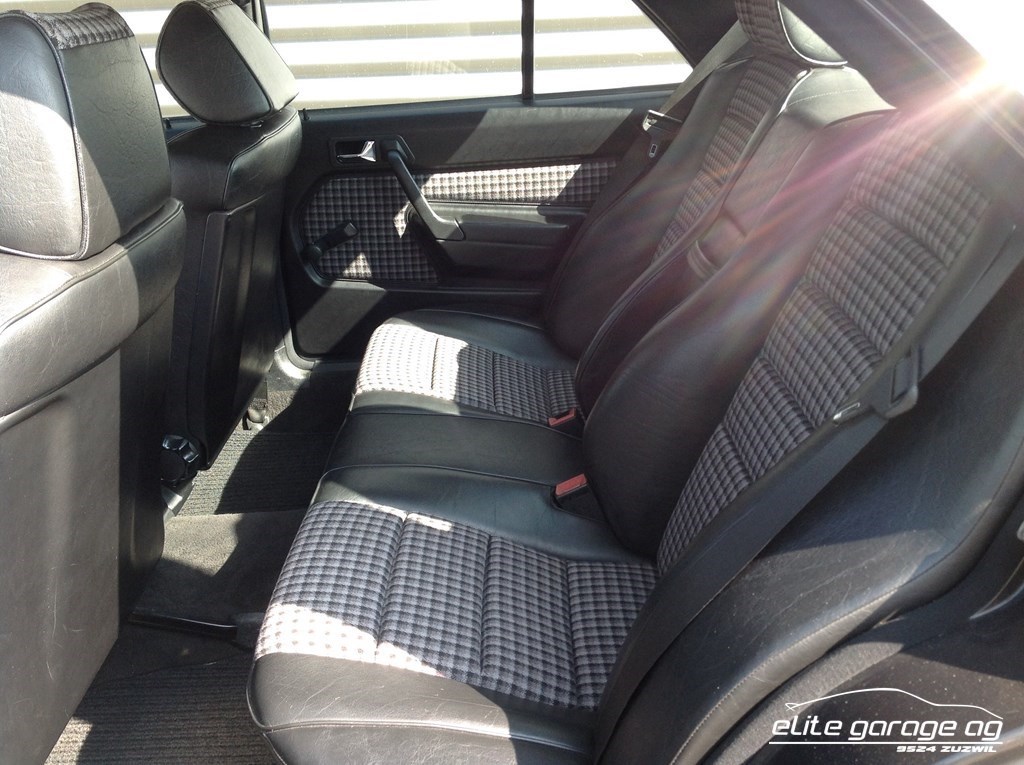 MERCEDES-BENZ 190 E 2.5-16 Automatic-image-7