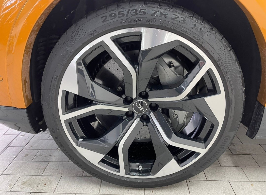 AUDI RSQ8 KERAMIK-PANO-CARBON-image-6