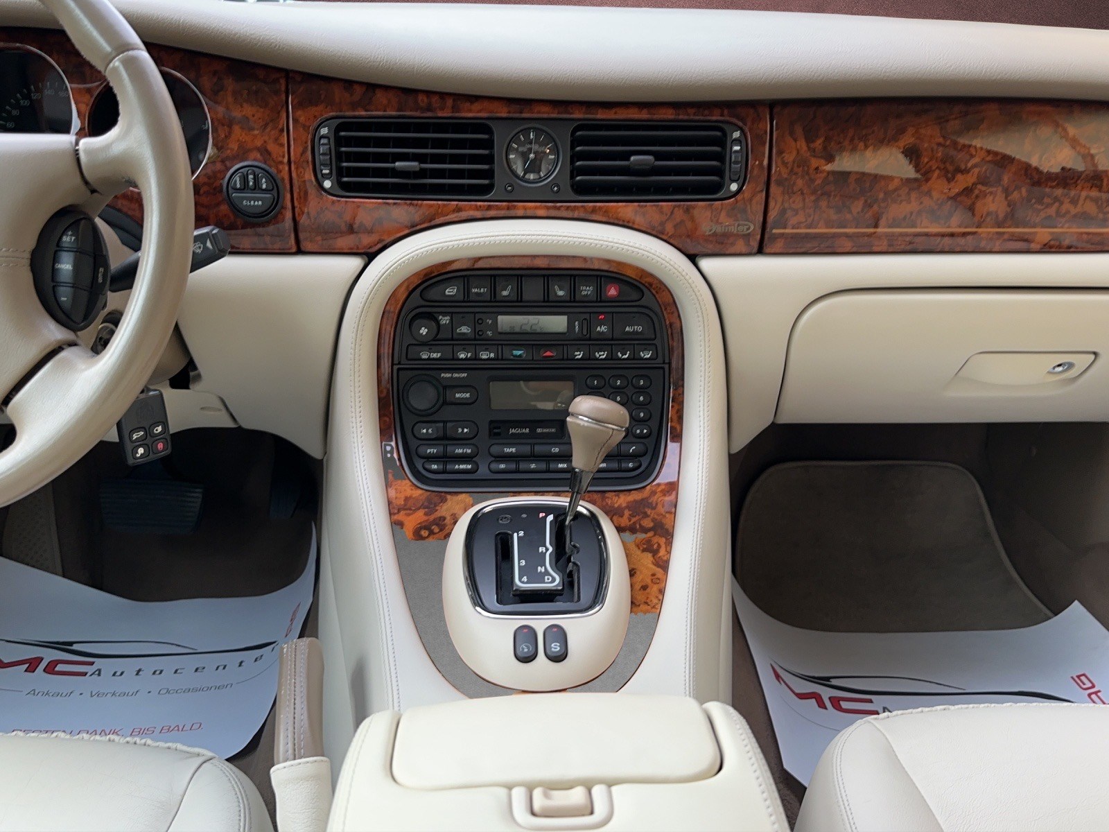 DAIMLER V8 4.0 284 PS-image-9