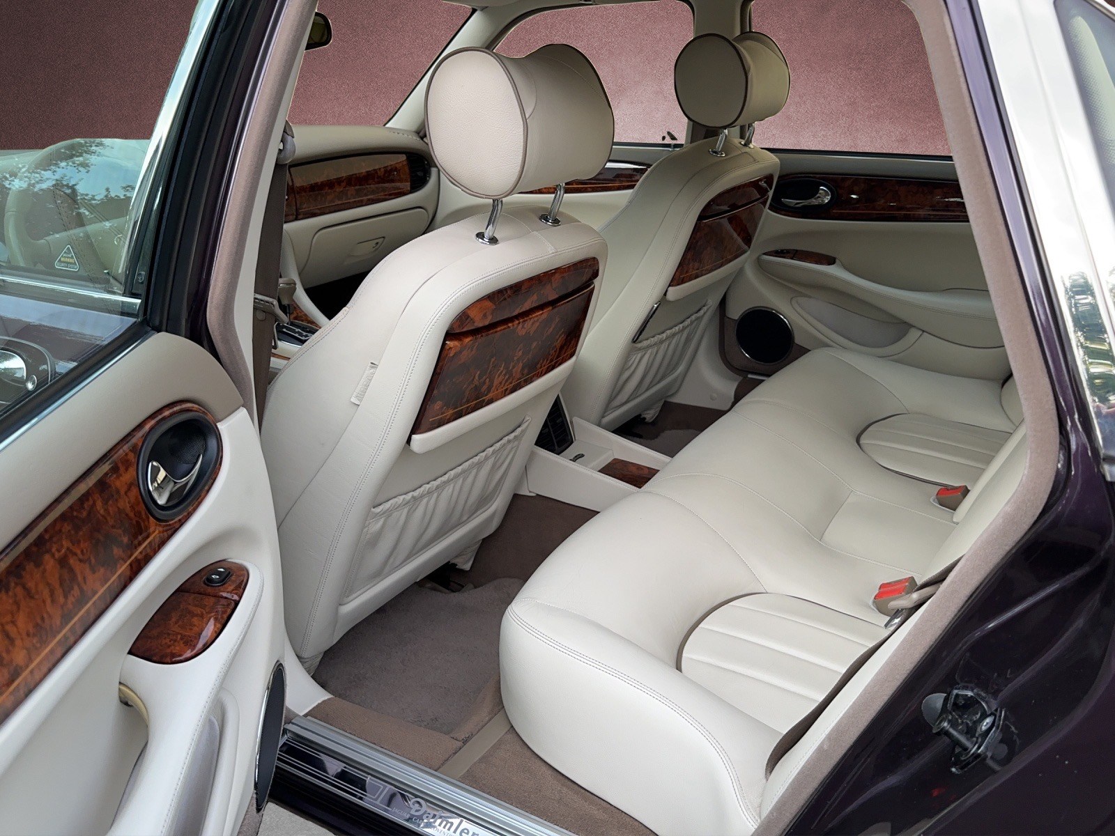 DAIMLER V8 4.0 284 PS-image-7