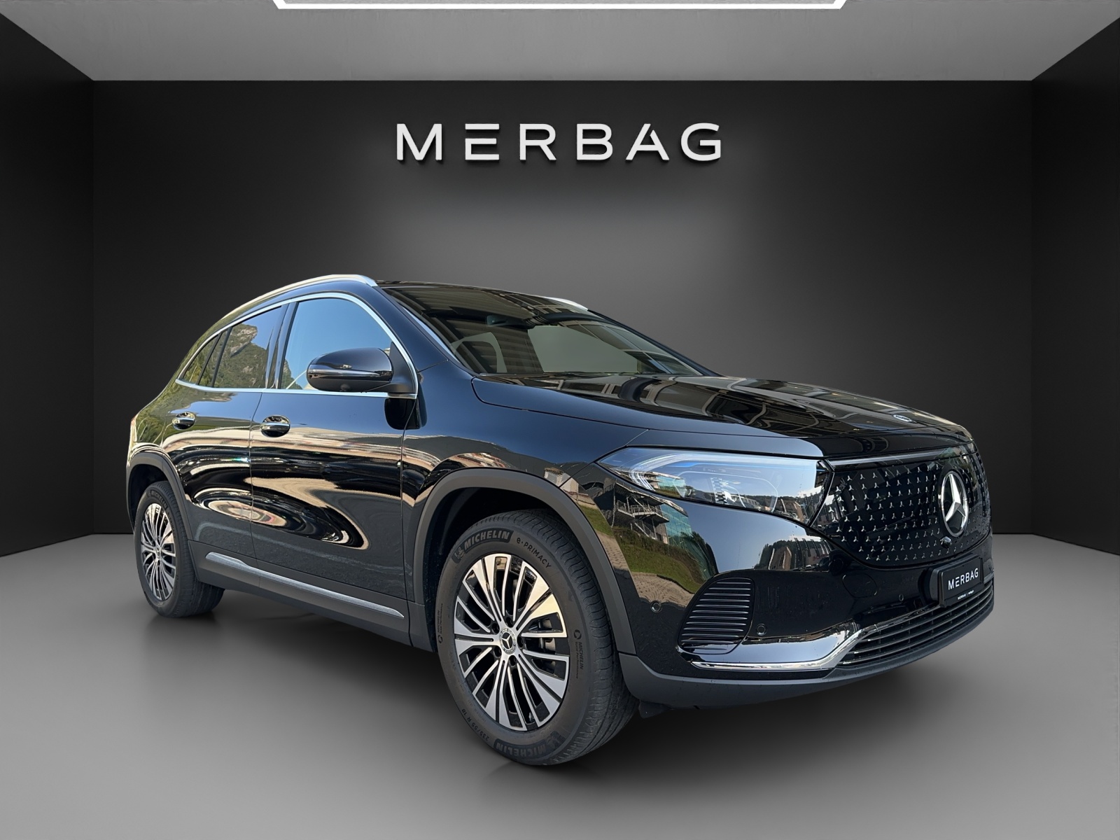 MERCEDES-BENZ EQA 300 4Matic-image-5
