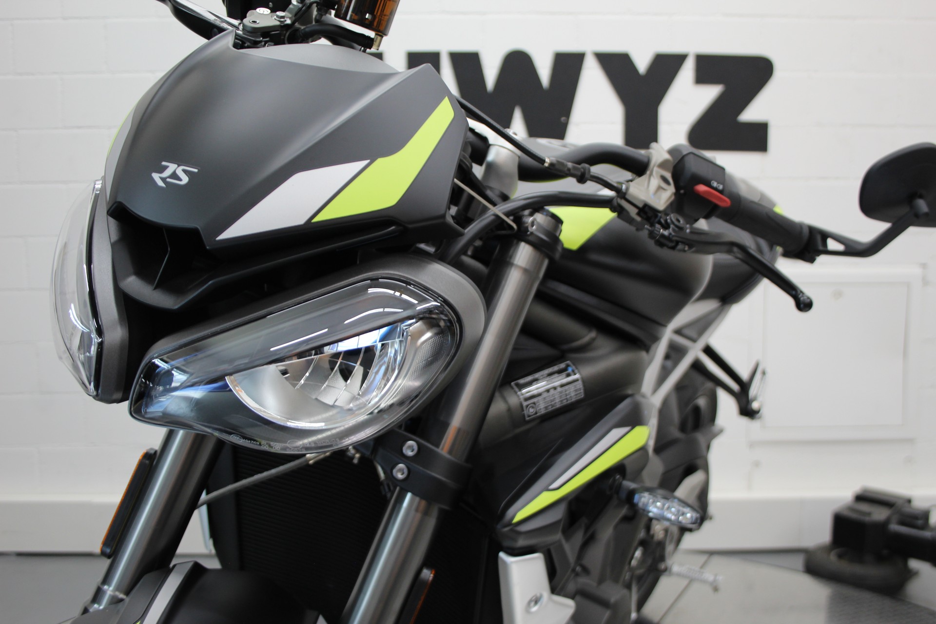 TRIUMPH Street Triple 765 RS-image-4