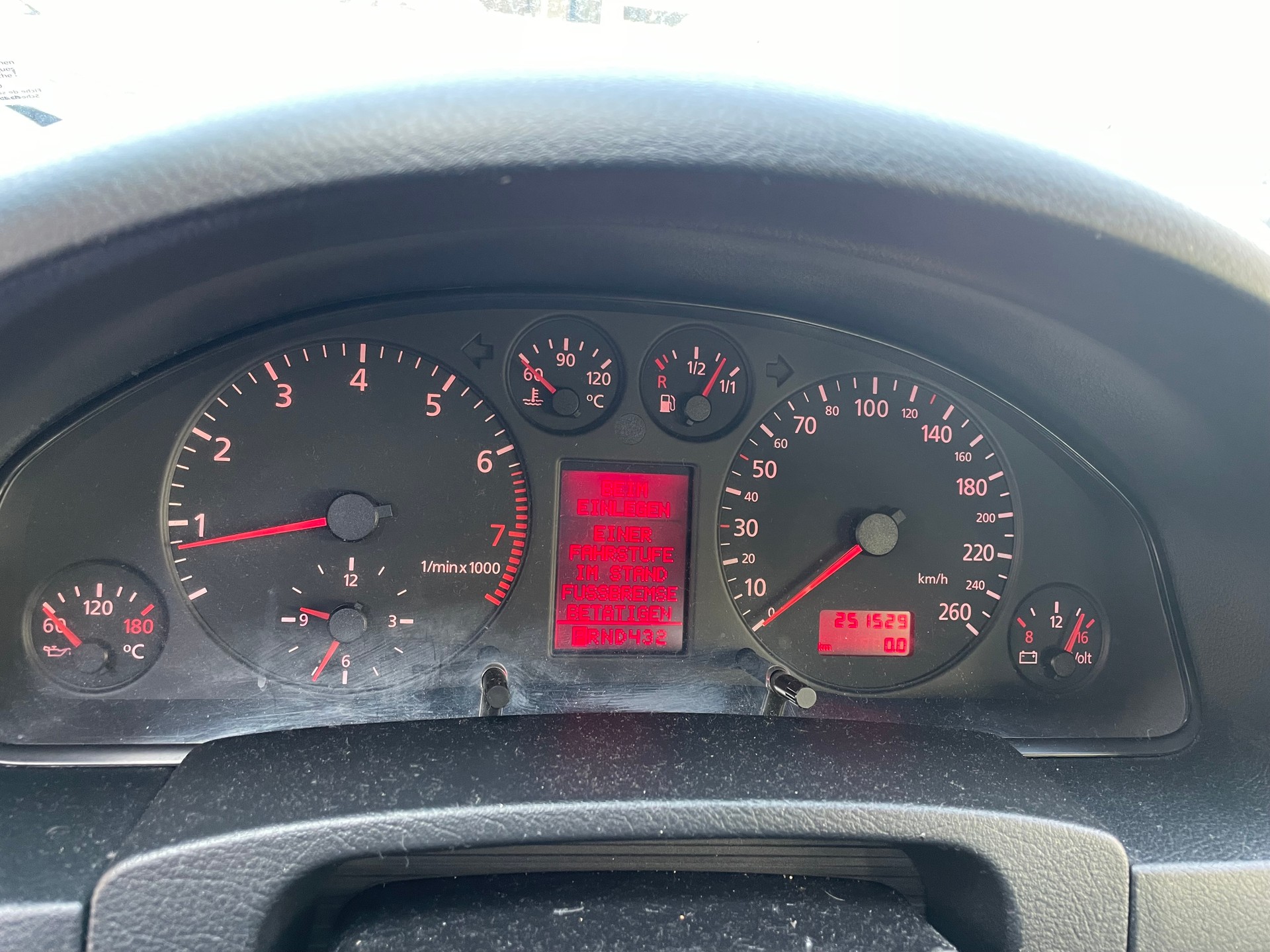 AUDI A6-image-3