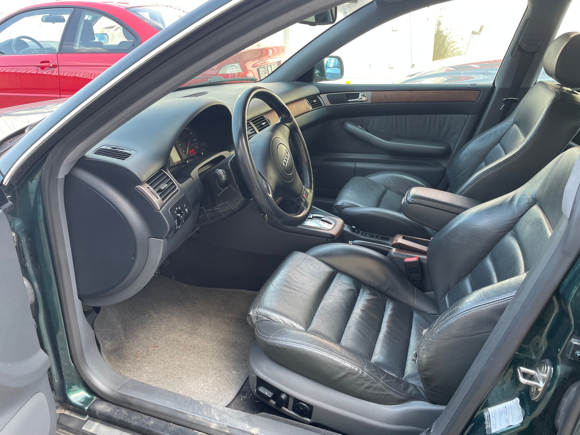 AUDI A6-image-2