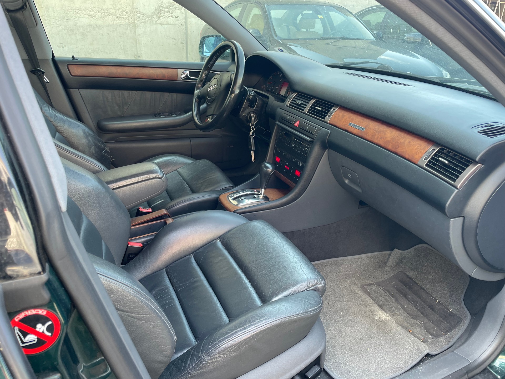 AUDI A6-image-10