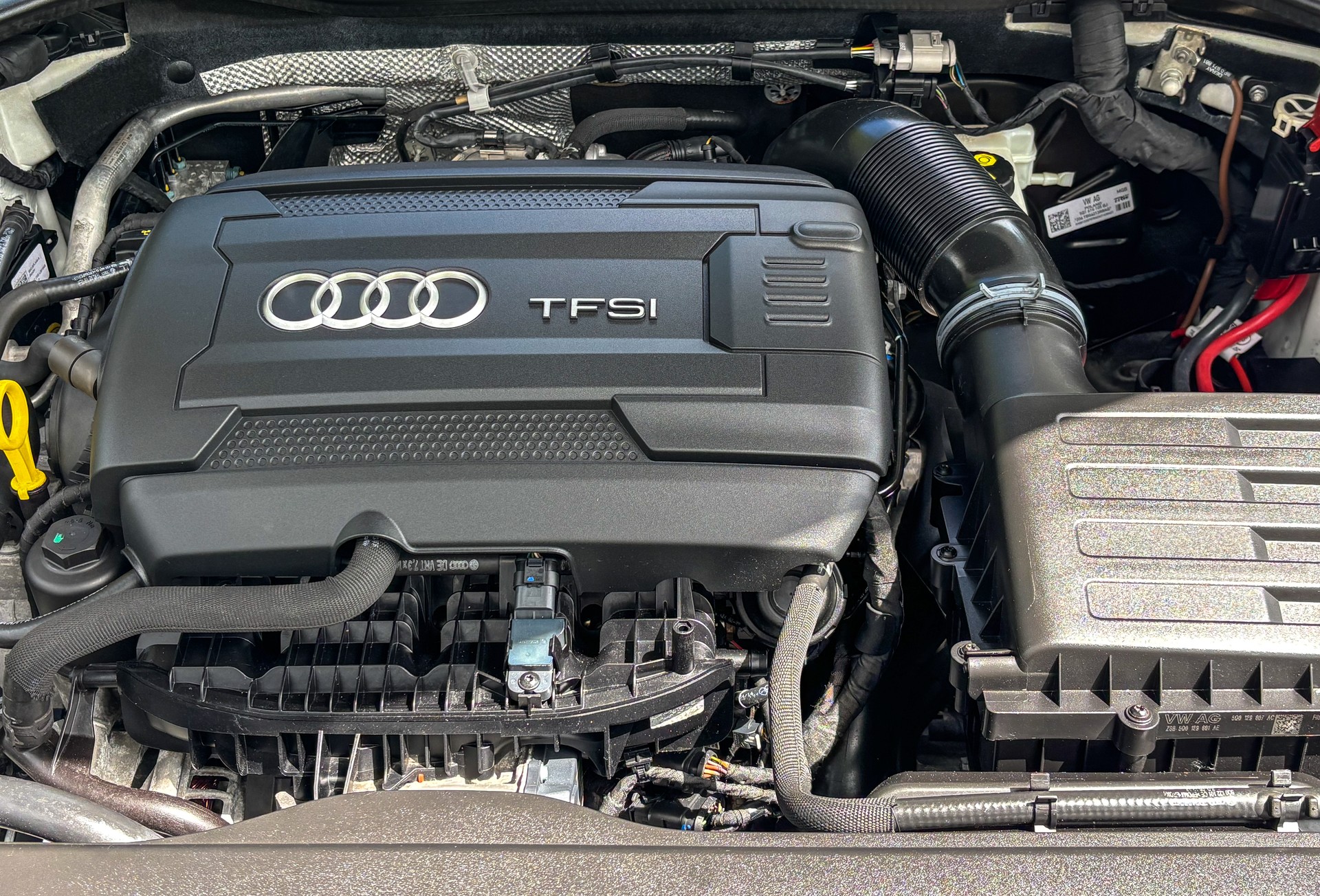 AUDI TT Coupé 2.0 TFSI quattro S-tronic-image-8