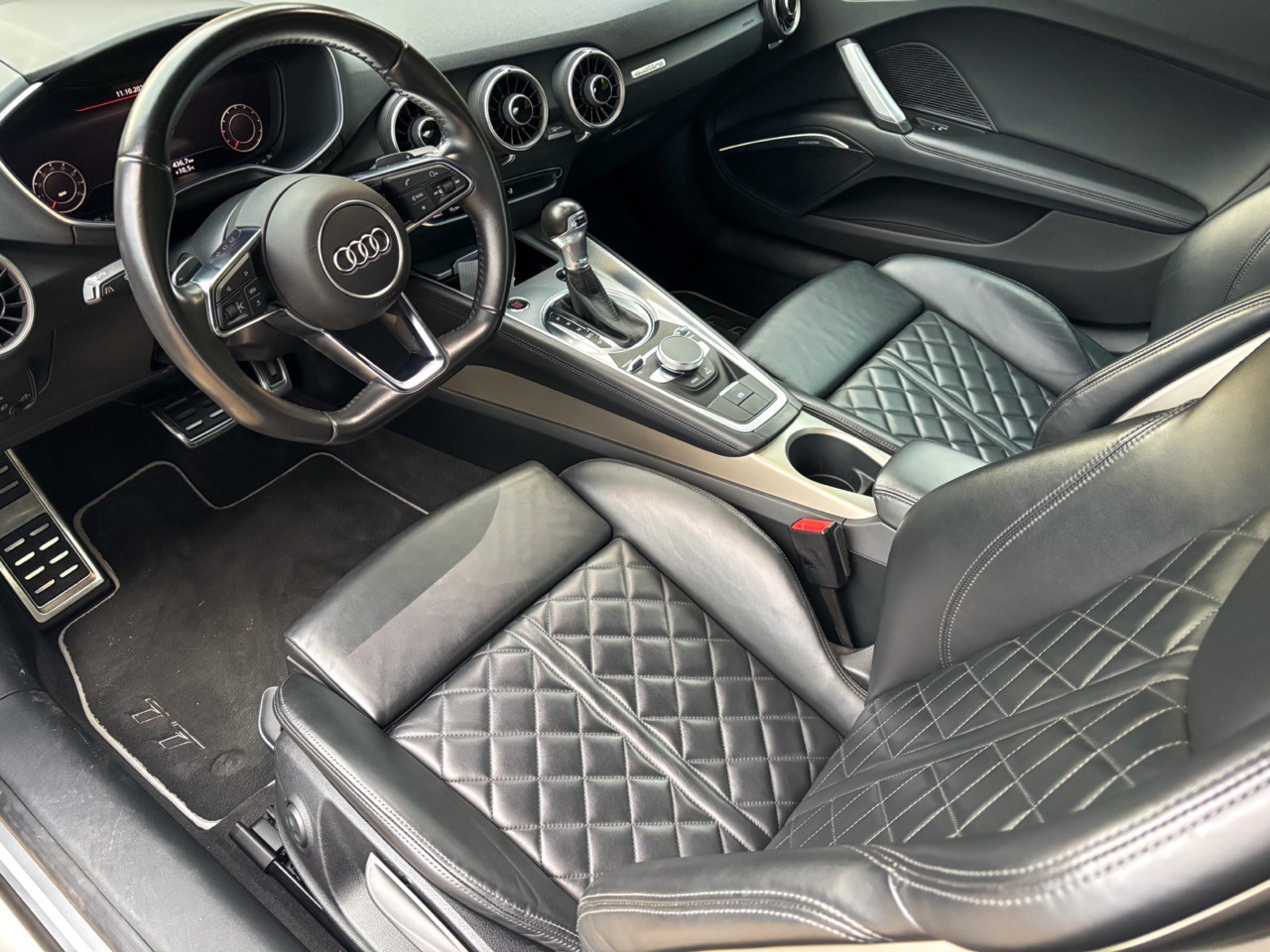 AUDI TT Coupé 2.0 TFSI quattro S-tronic-image-4