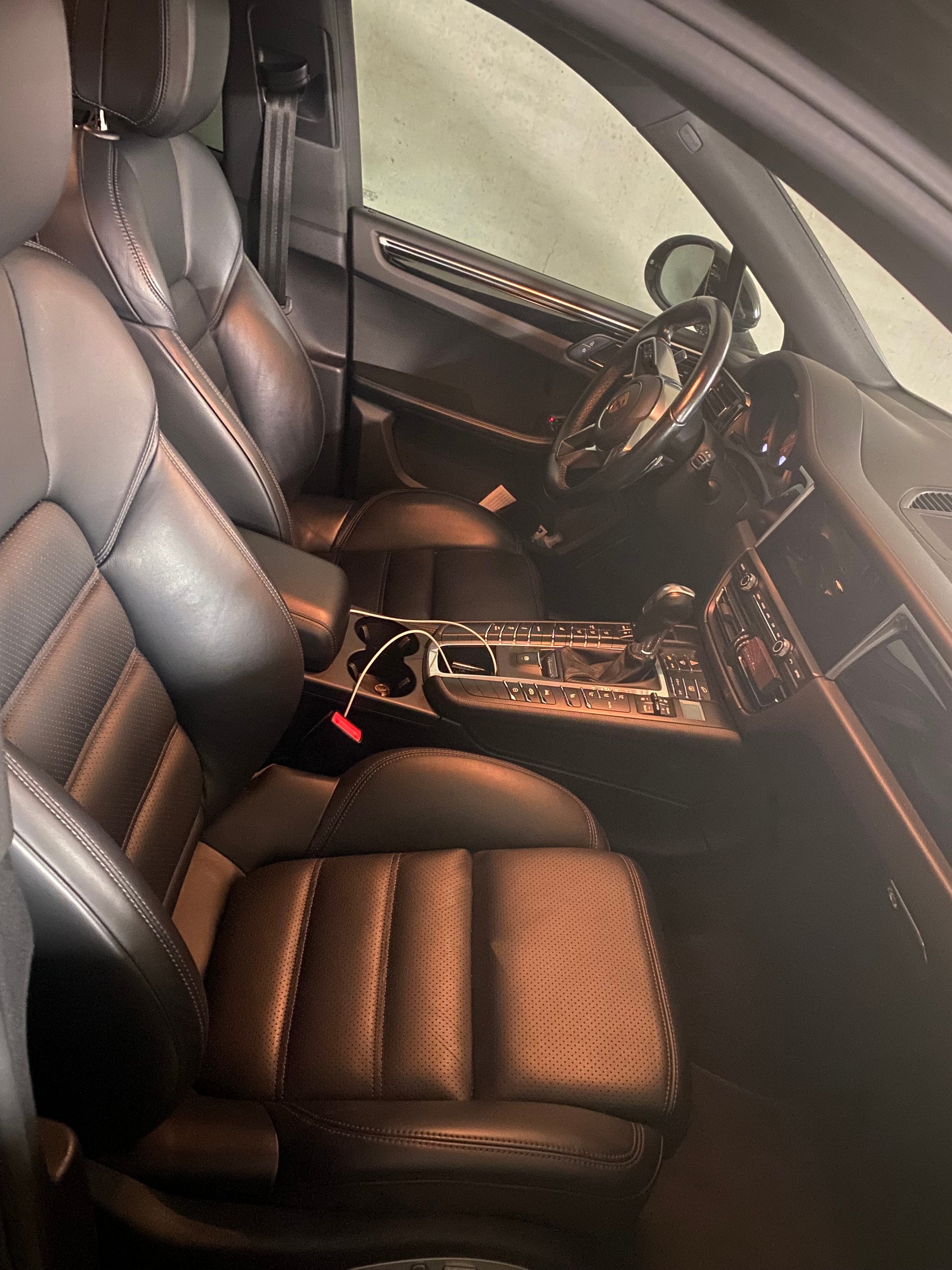 PORSCHE Macan S PDK-image-5