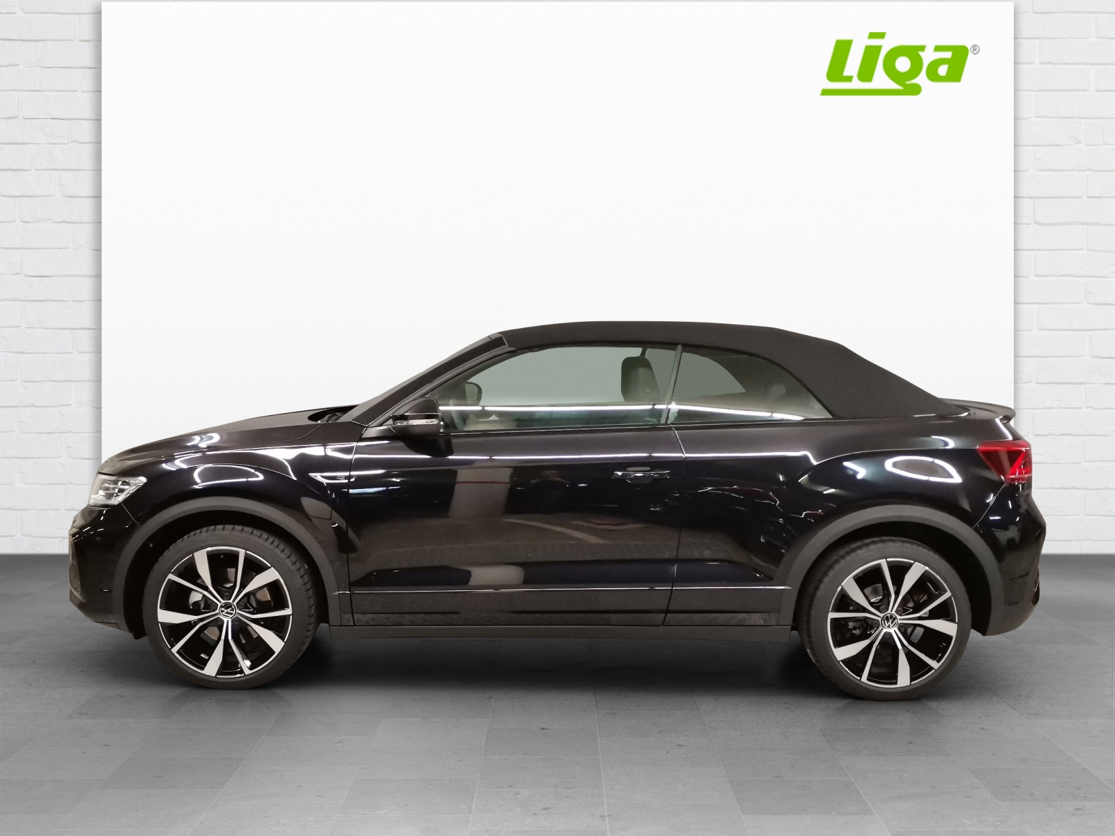 VW T-Roc Cabriolet 1.5 TSI R-Line DSG-image-0
