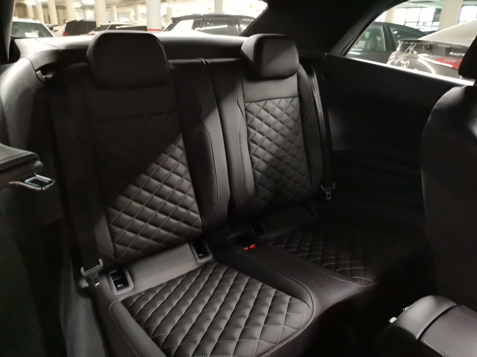 VW T-Roc Cabriolet 1.5 TSI R-Line DSG-image-9