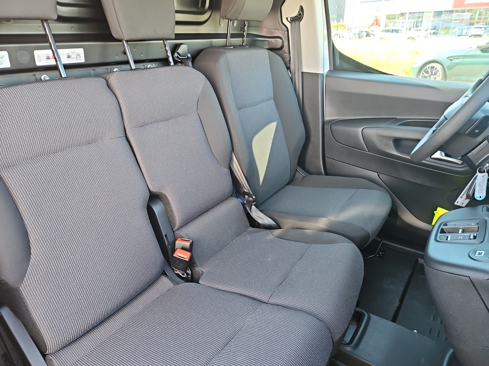 FIAT Doblo 1.5 BlueHDi L2 950kg A-image-7