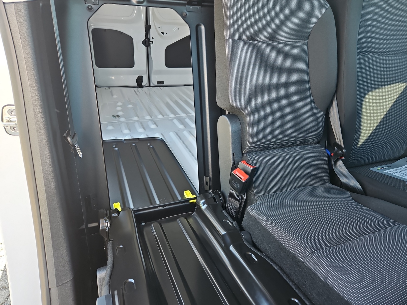 FIAT Doblo 1.5 BlueHDi L2 950kg A-image-3