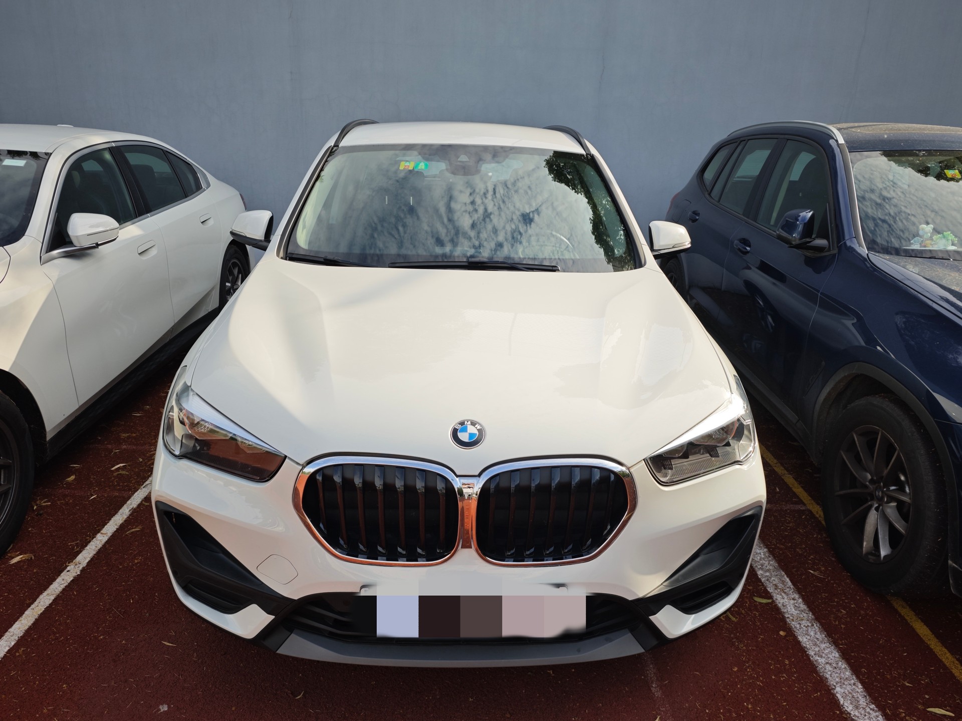 BMW X1 xDrive 20i Steptronic-image-3