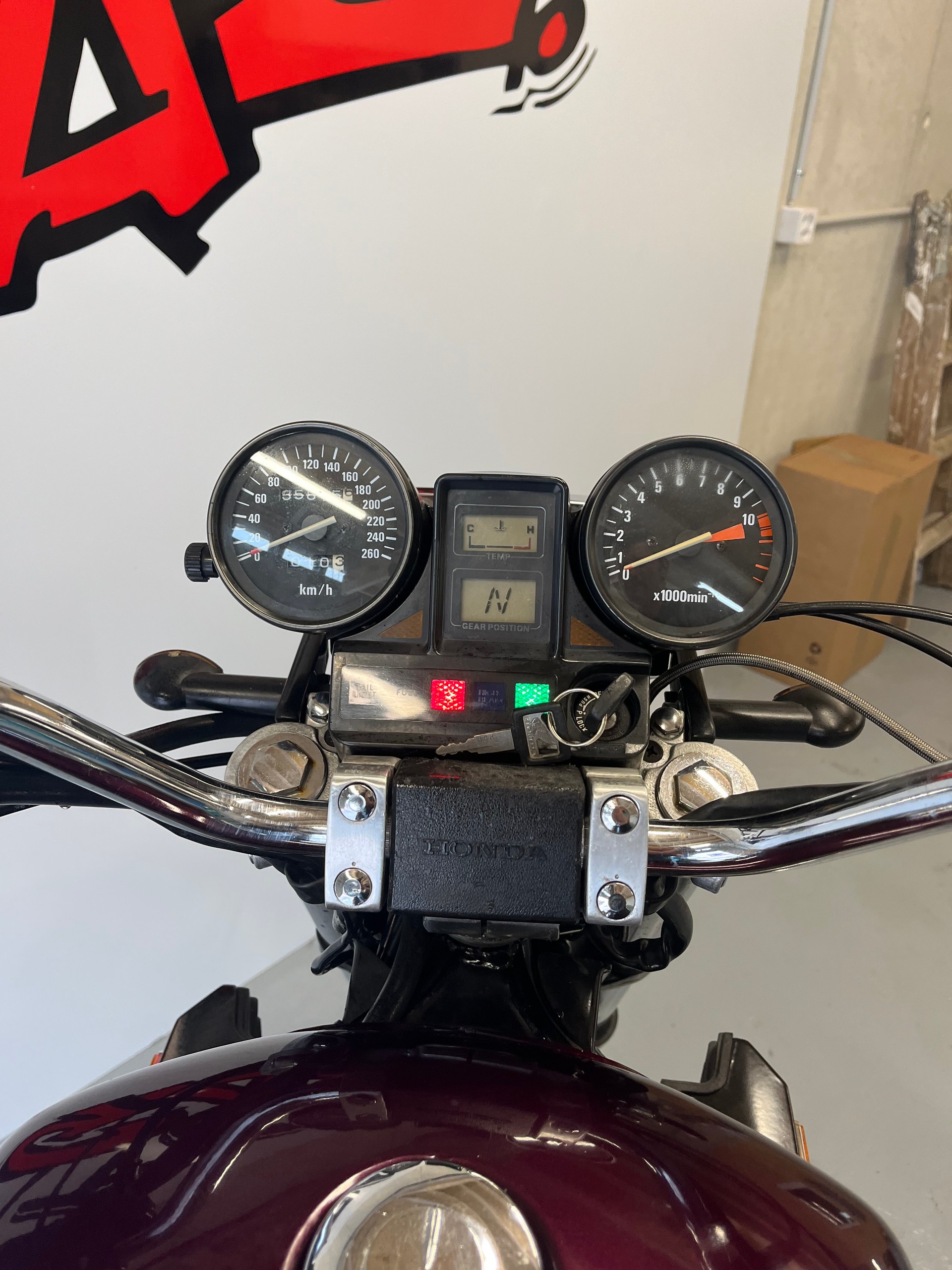 HONDA VF 1100 C E-image-6