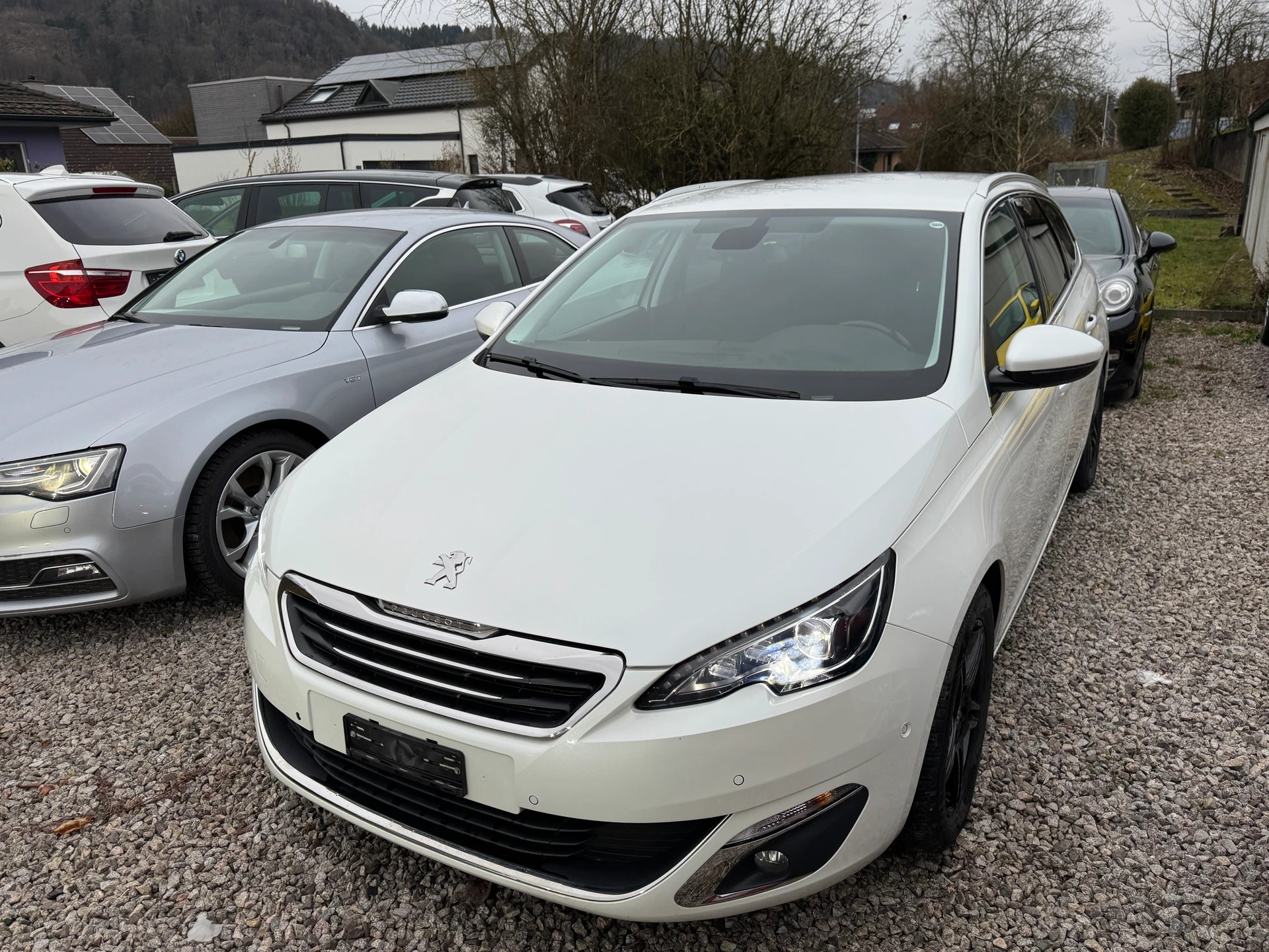 PEUGEOT 308 SW 1.6 BlueHDI Allure Automatic
