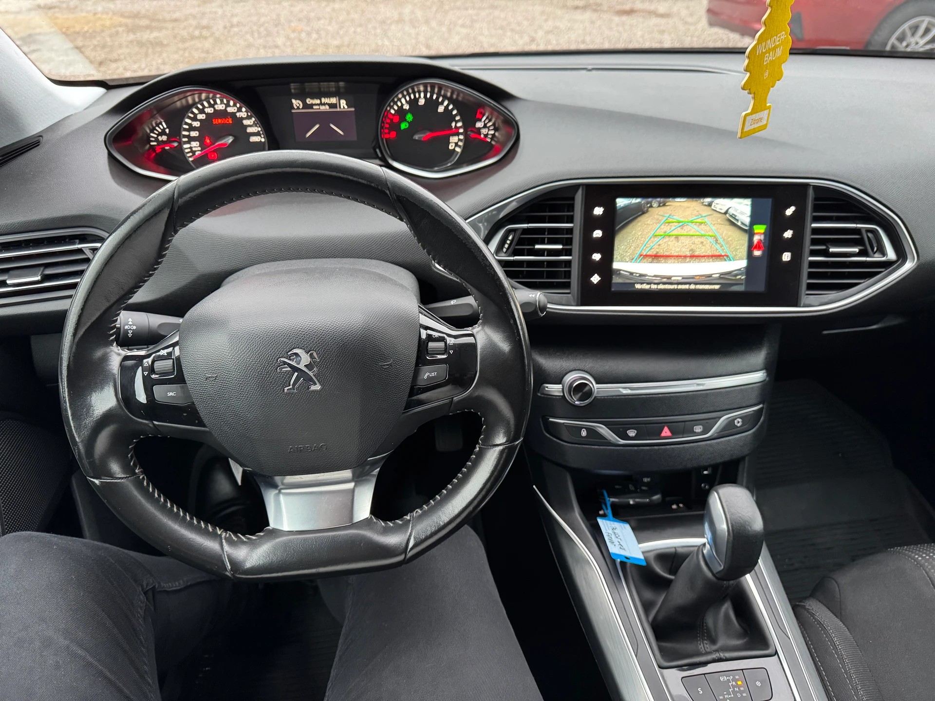 PEUGEOT 308 SW 1.6 BlueHDI Allure Automatic-showroom-element-3