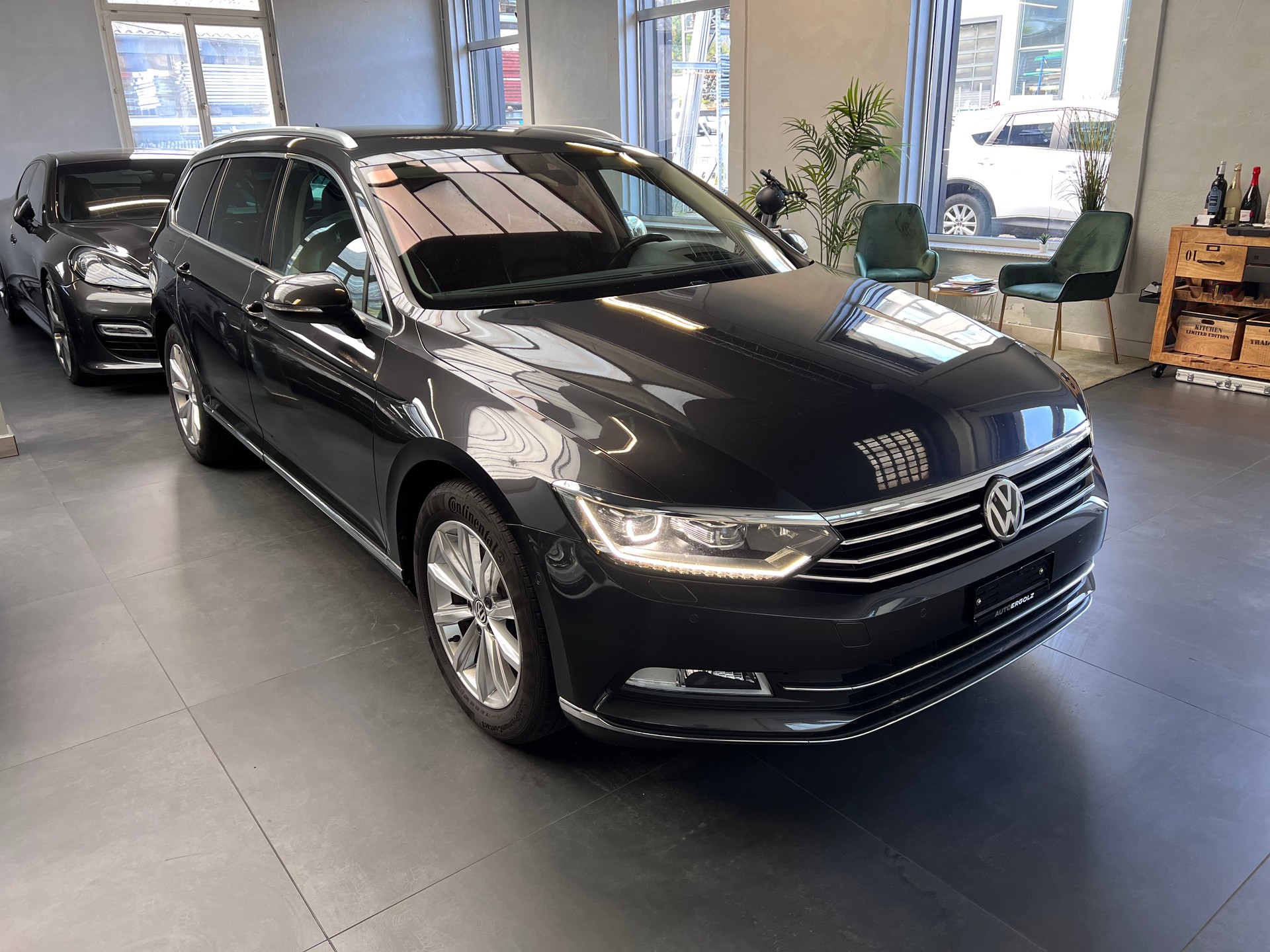 VW Passat Variant 1.8 TSI BMT Highline DSG-image-2