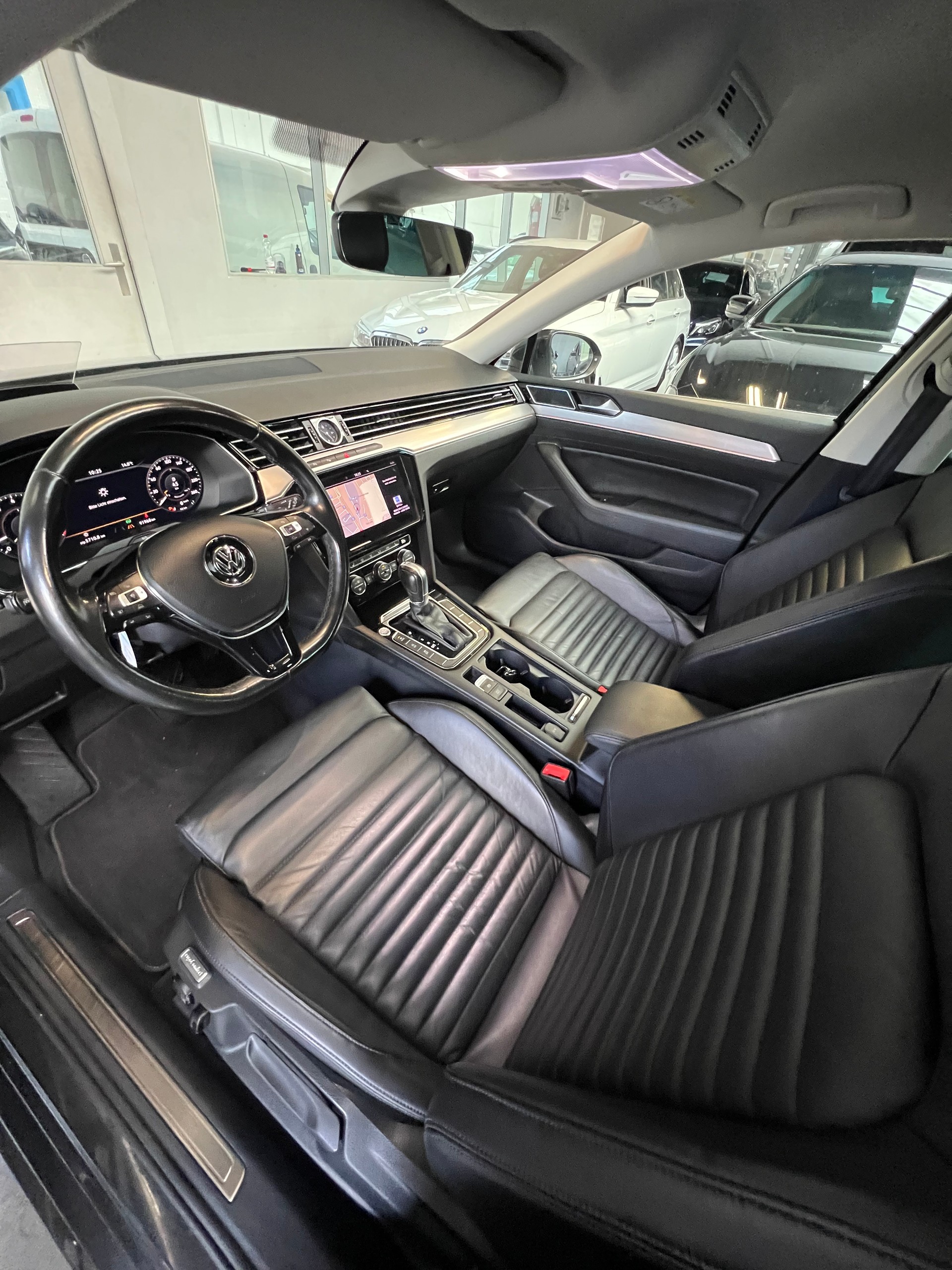 VW Passat Variant 1.8 TSI BMT Highline DSG-image-8