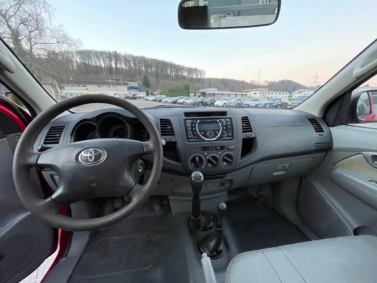 TOYOTA Hilux 4x4 SingleCab LineaTerra-image-9
