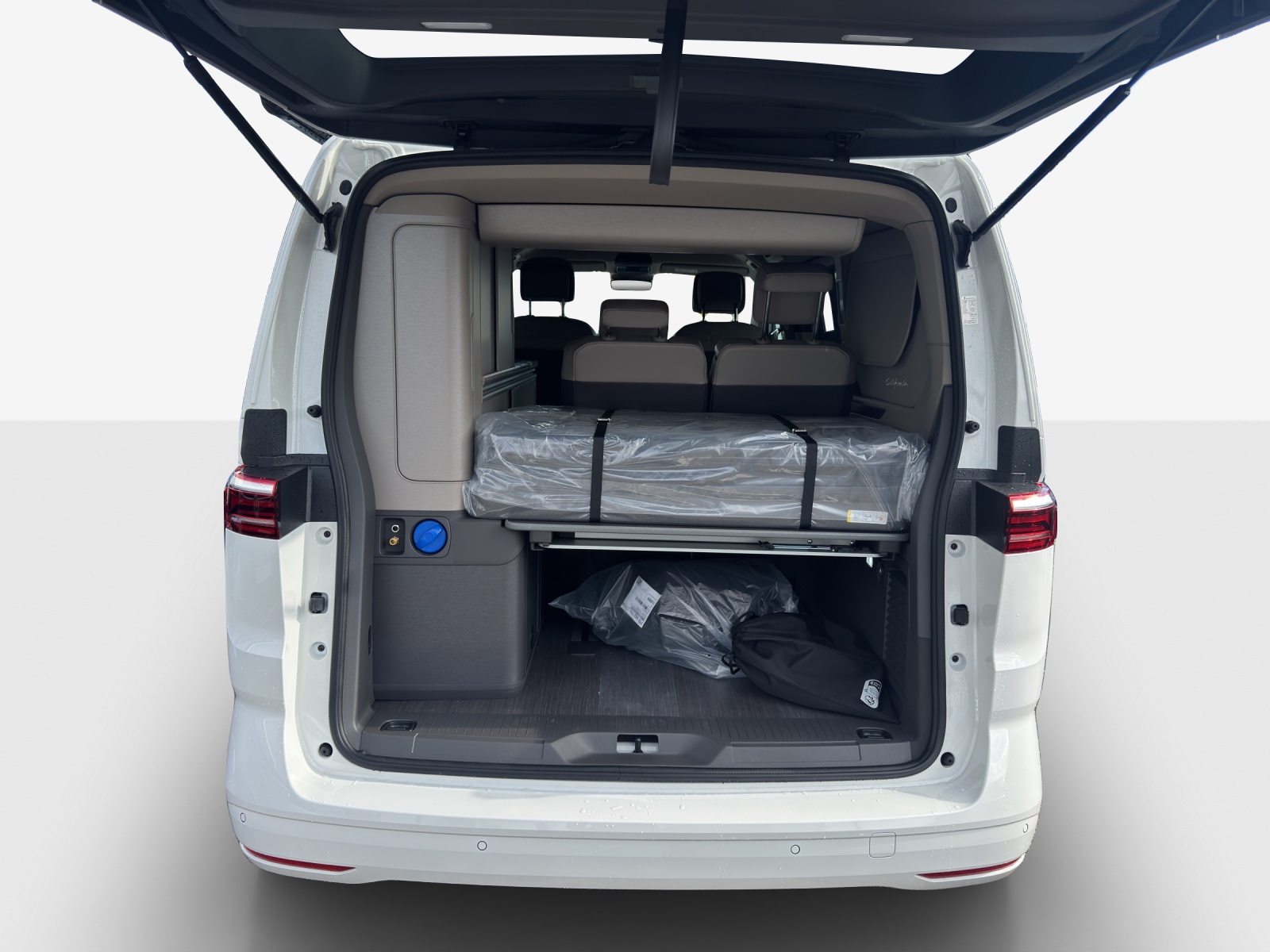 VW California eHybrid Ocean 4Motion-image-12