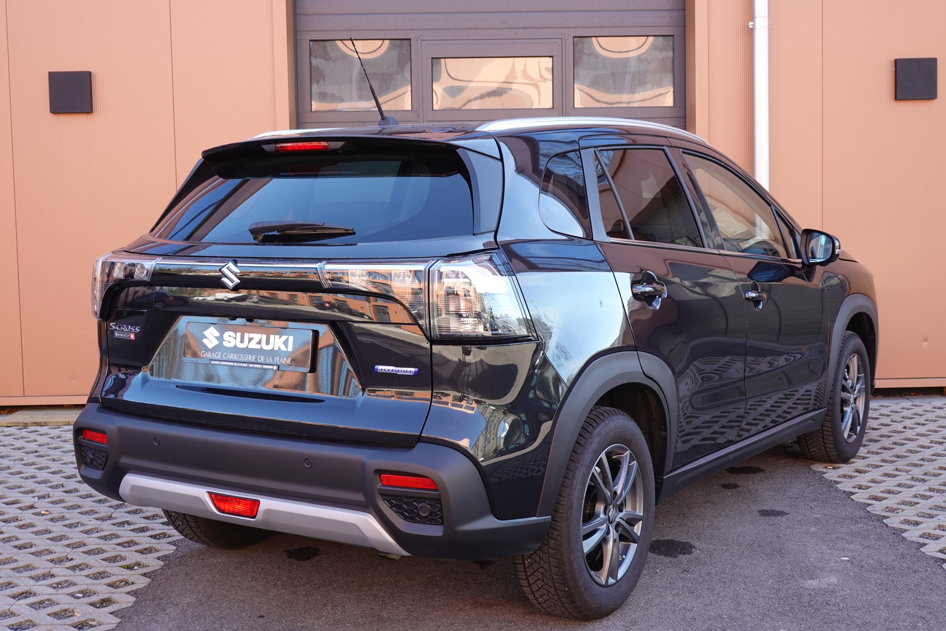SUZUKI S-Cross 1.4 16V Compact Top MHD 4WD Automatic-image-5