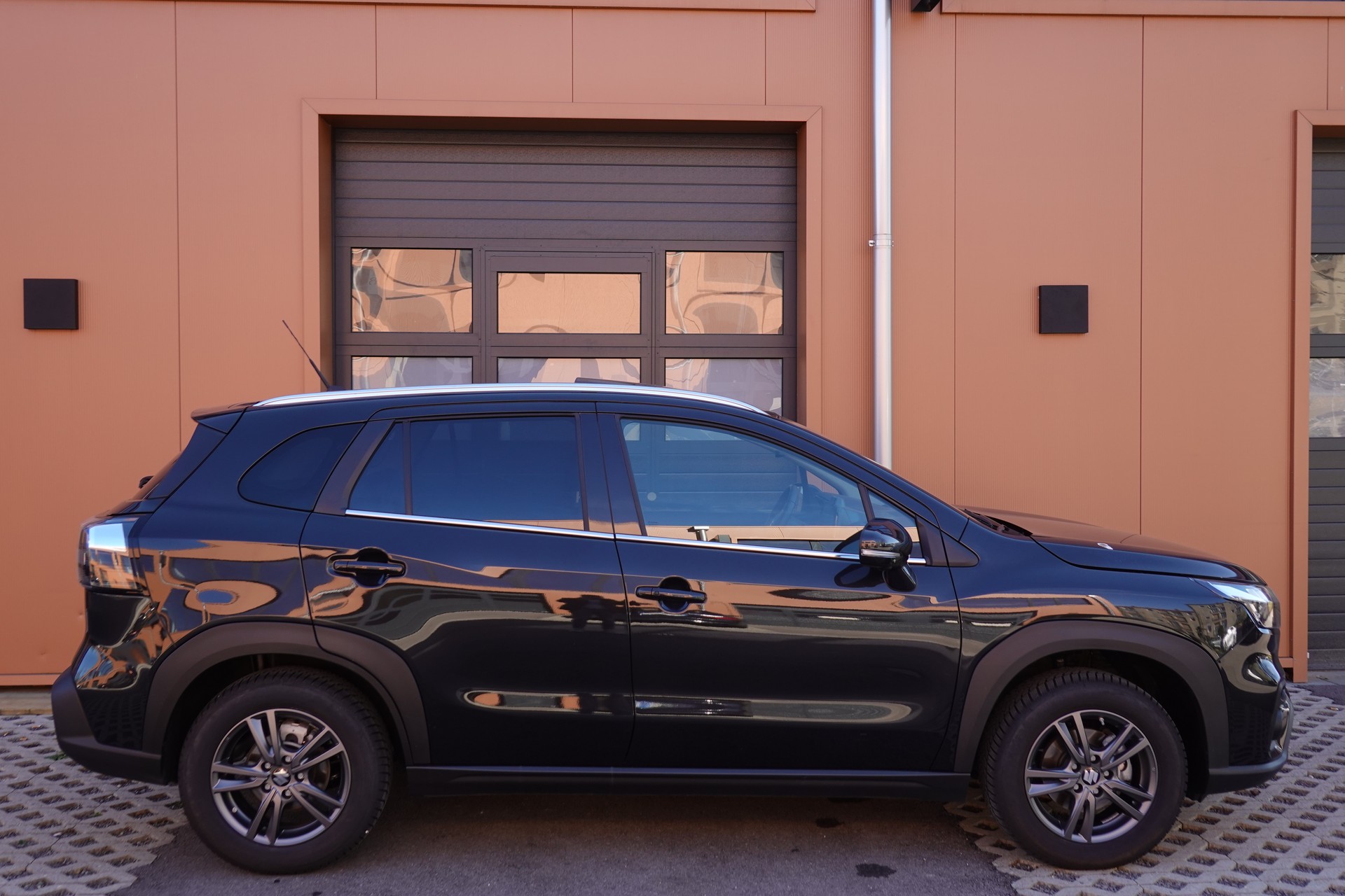 SUZUKI S-Cross 1.4 16V Compact Top MHD 4WD Automatic-image-3