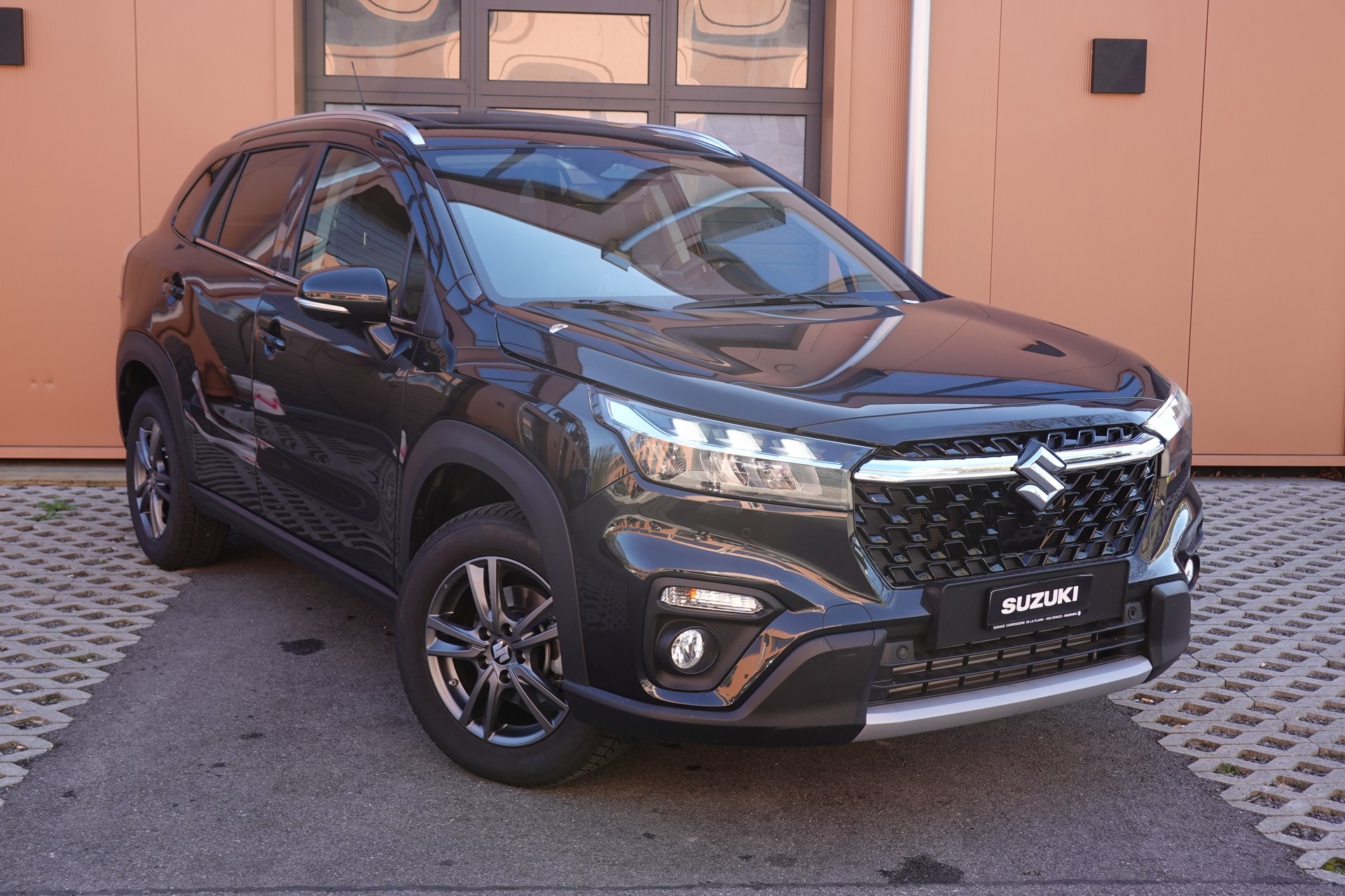 SUZUKI S-Cross 1.4 16V Compact Top MHD 4WD Automatic-image-0
