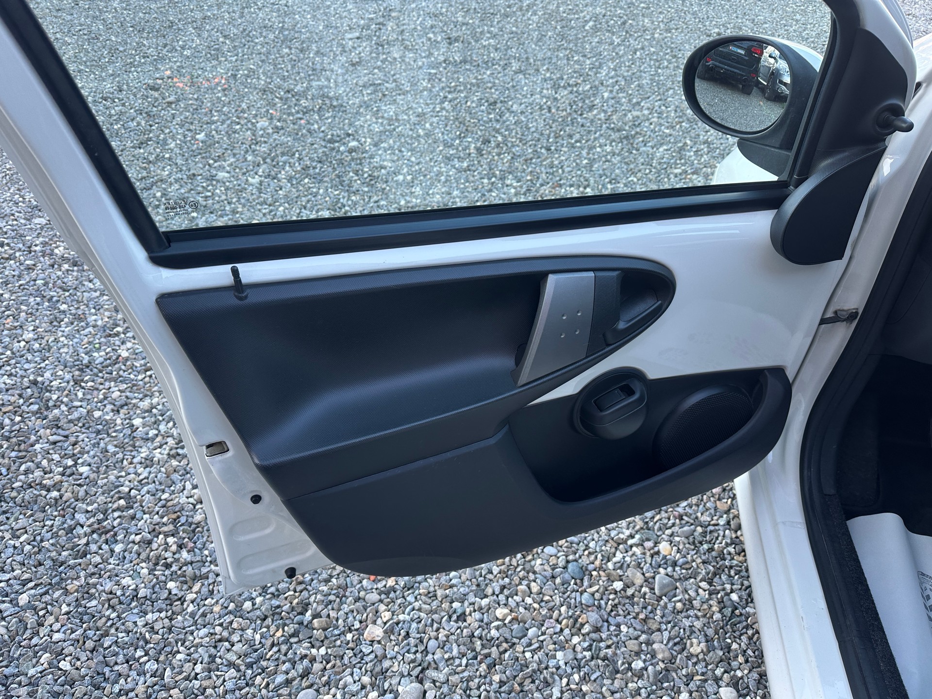 CITROEN C1 1.0i Exclusive-image-12