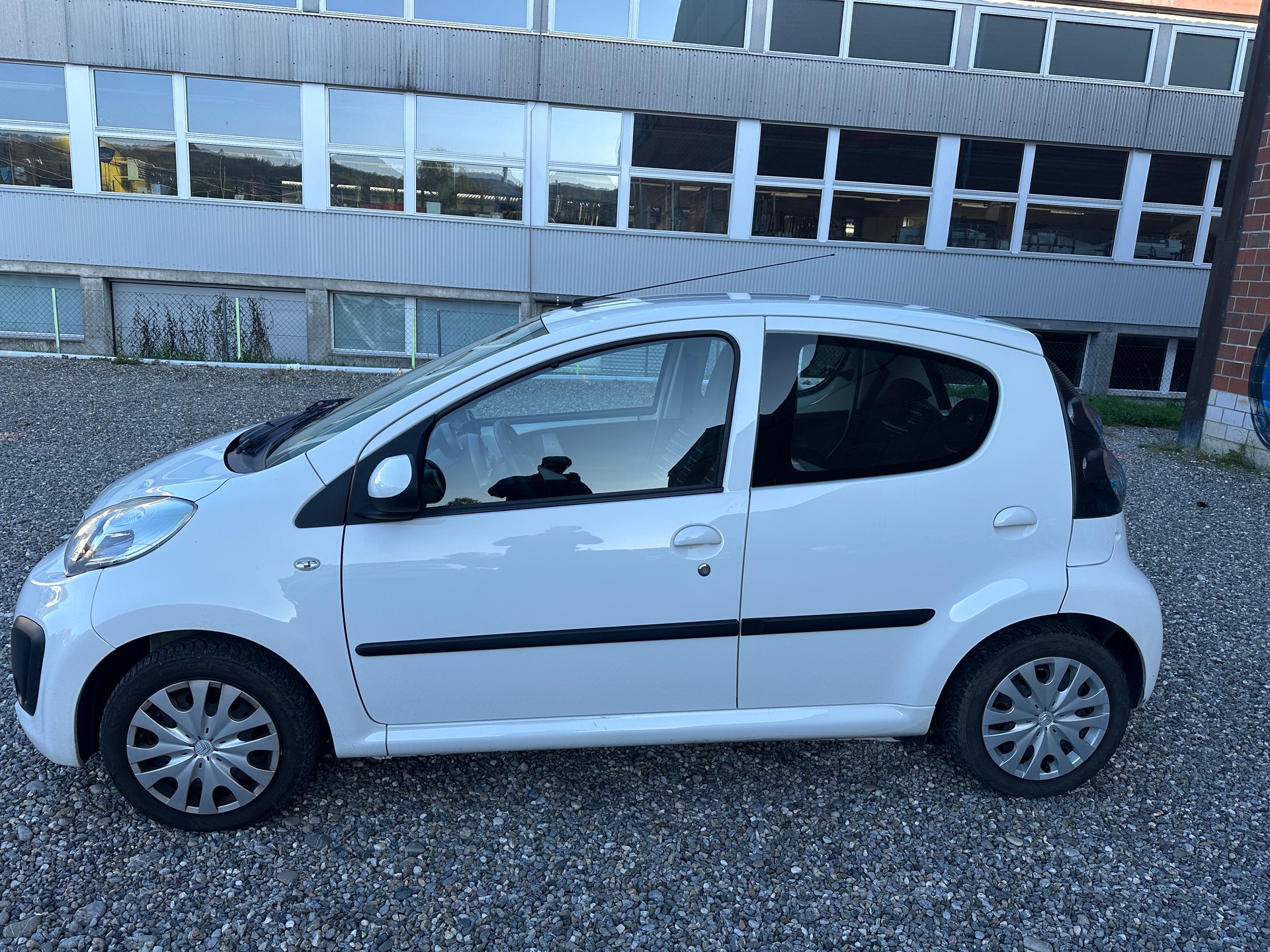 CITROEN C1 1.0i Exclusive-image-3